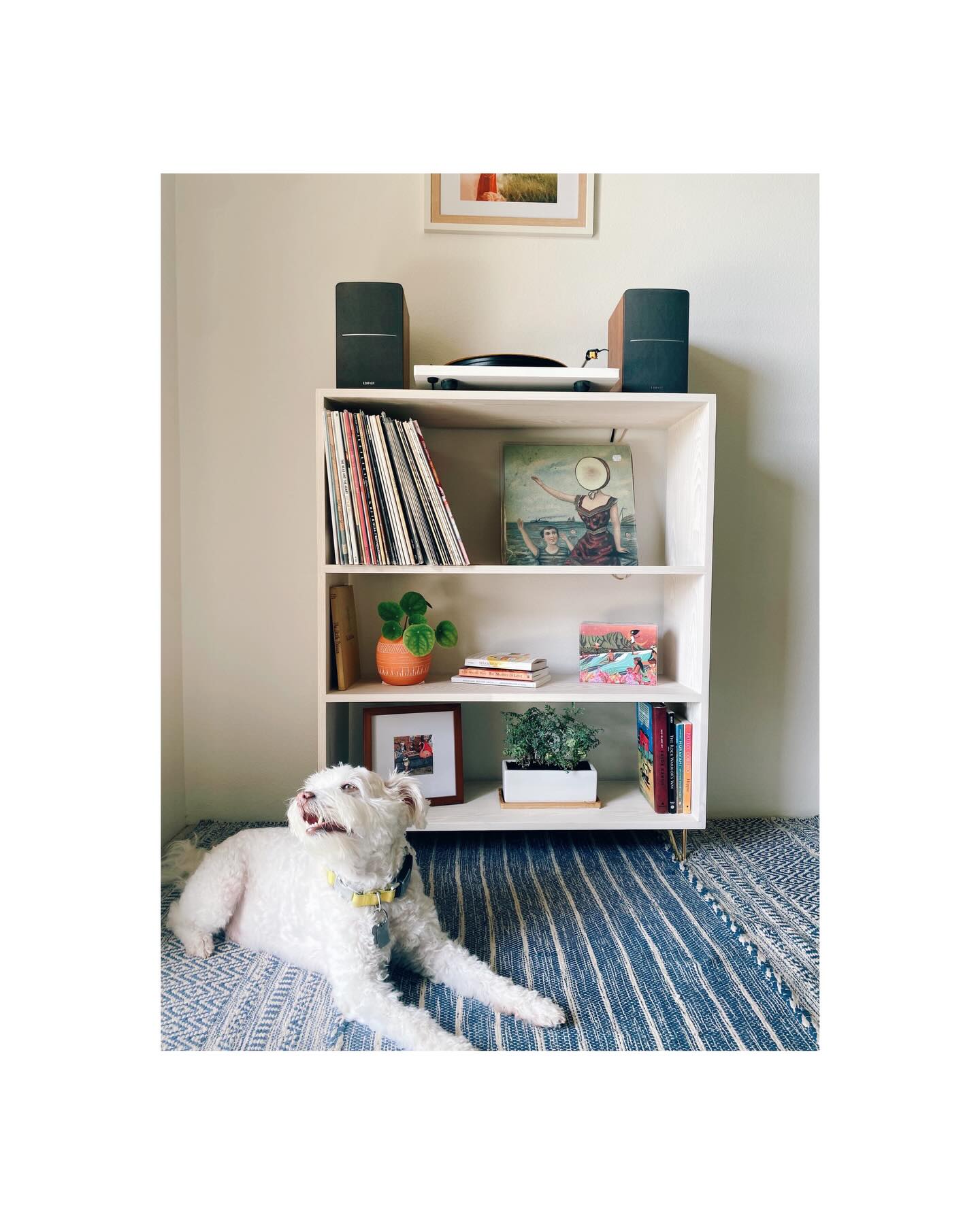 2nd of 3! Again, @rubiomonocoatusa for the whitewash finish.
#customfurniture #hardwood #furniture