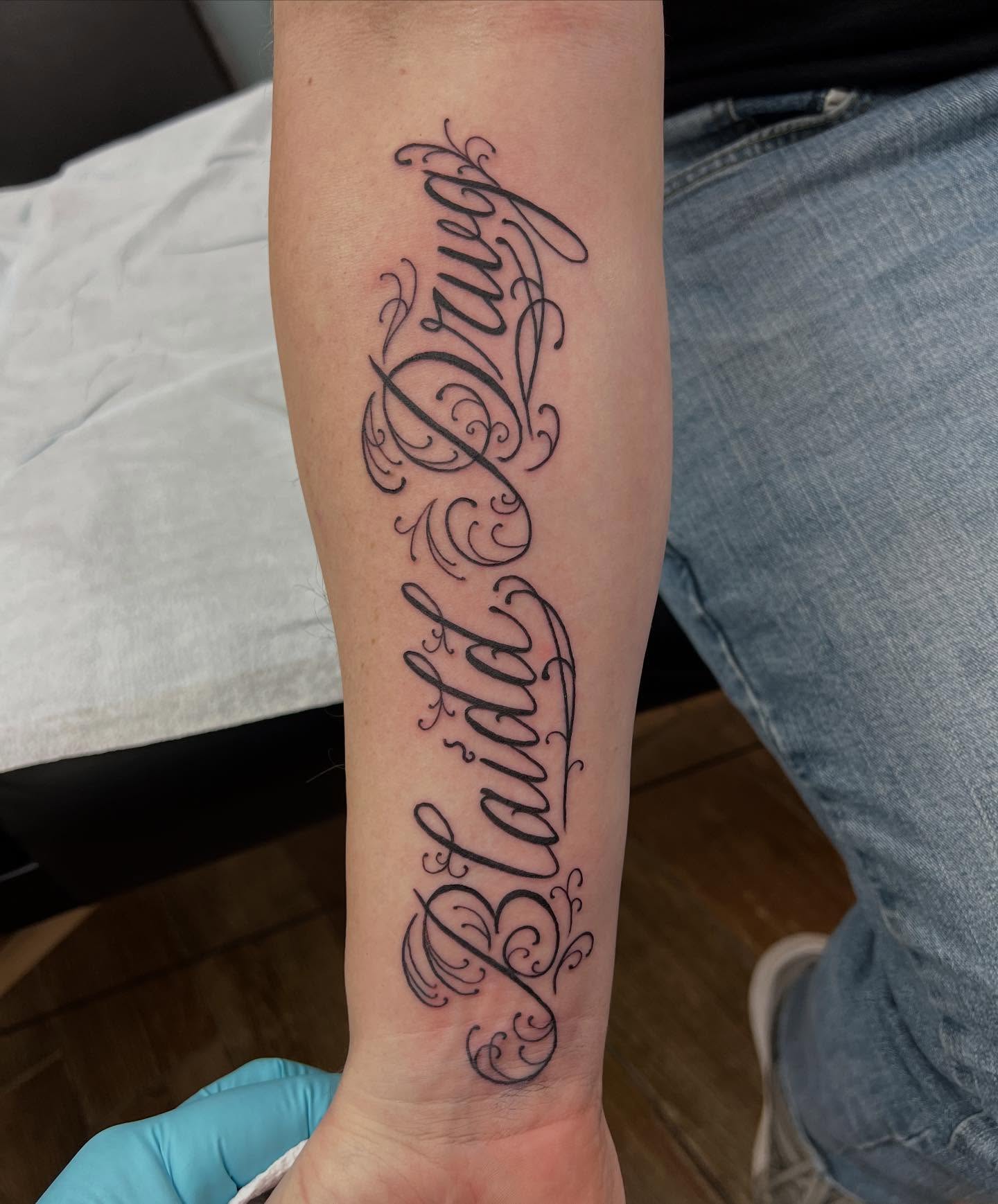 Fun snow ❄️ day tattoo for the day… thanks for looking #tattoo #tattoos #letteringtattoos