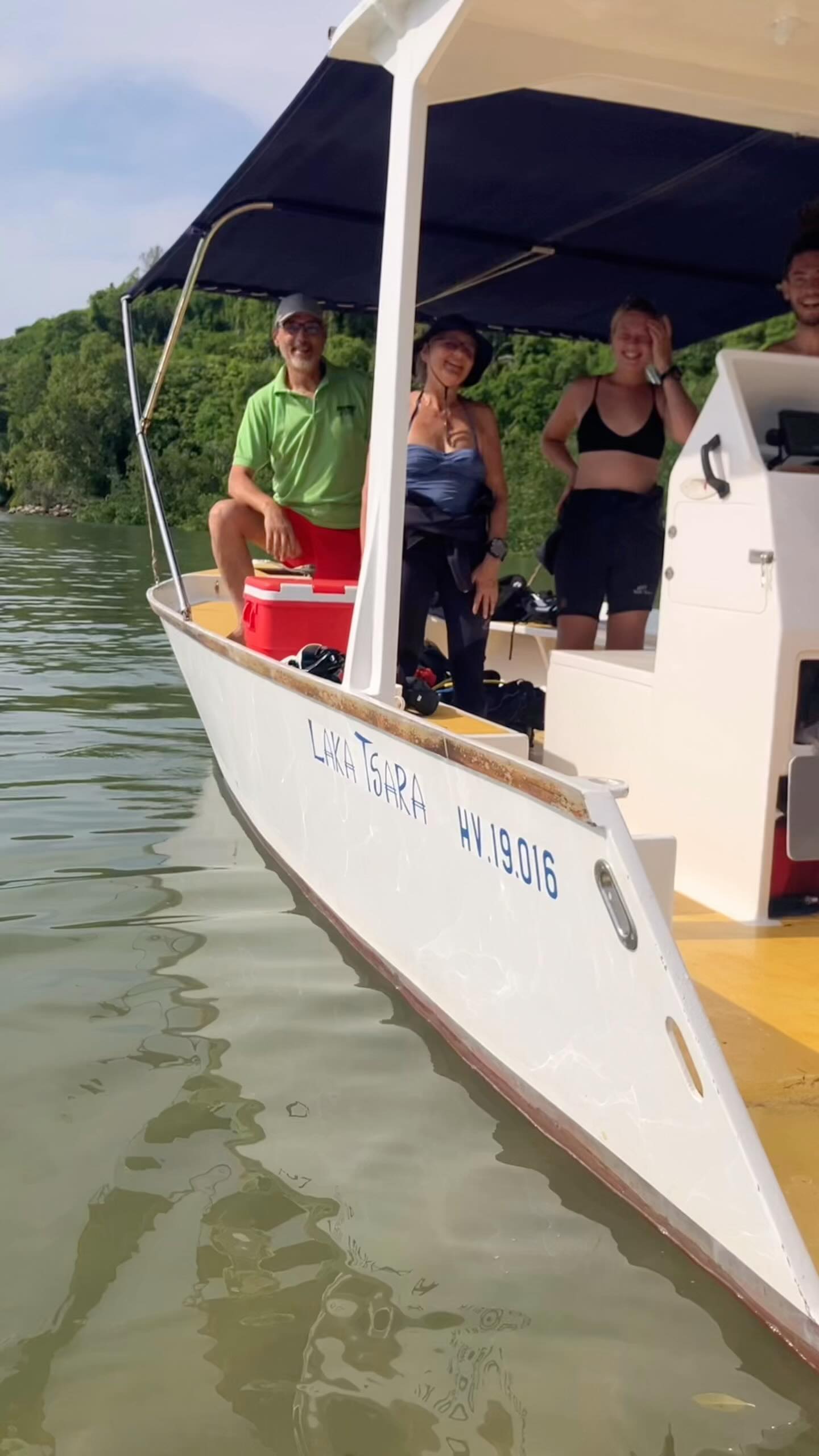 Chaque année nous organisons un voyage pour petit groupe dans centre privatisé à côté d’une fôret primaire .#moramoratravel #moramoradivers #saltysolti #divingwithfriends #sakatialodge intéressé?