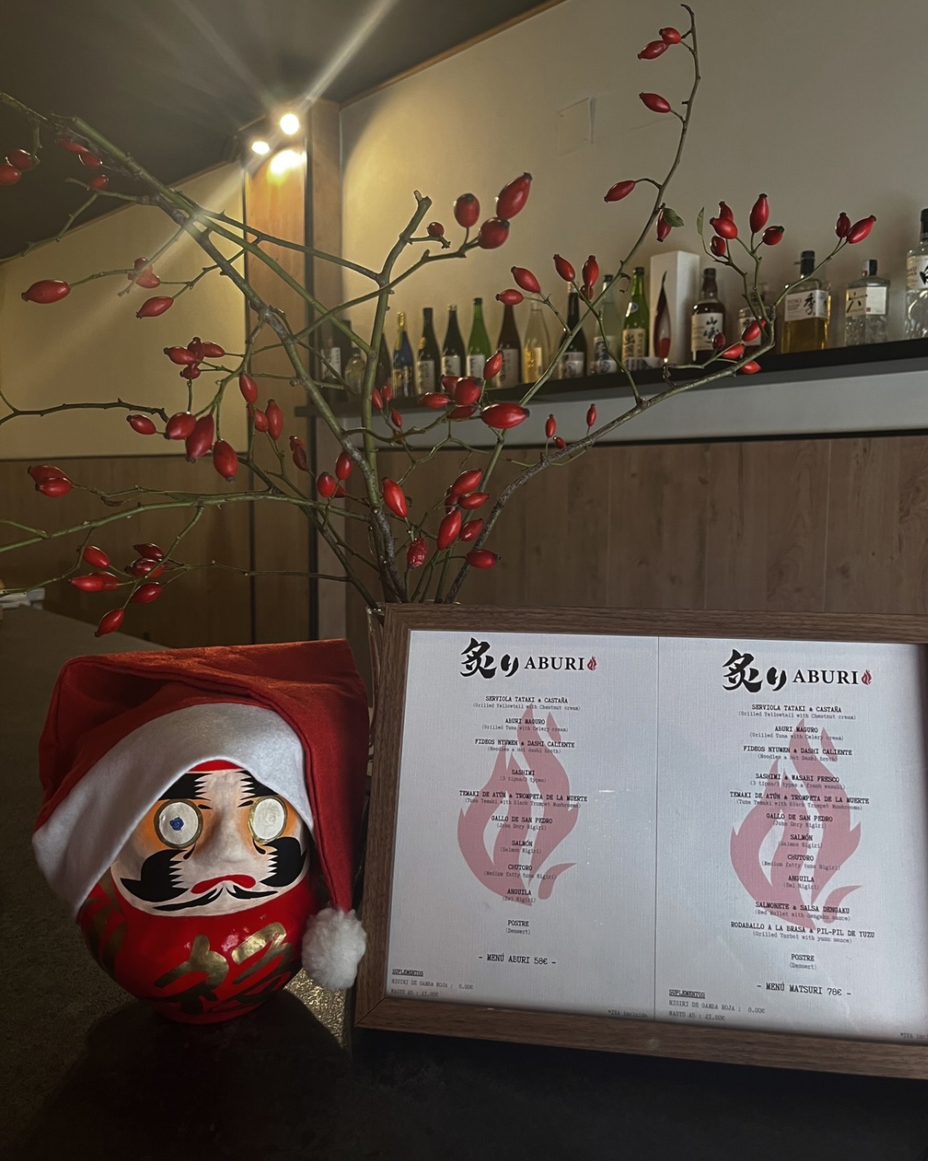 Esta semana con nuevos platos.
This week, we have new dishes.
今週から新しいメニューが仲間に加わりました!
#炙り #日本食 #マヨルカ #ComidaJaponesa #sushilover #gastronomiajaponesa #JapanInMallorca #foodiespain #saboresdejapón