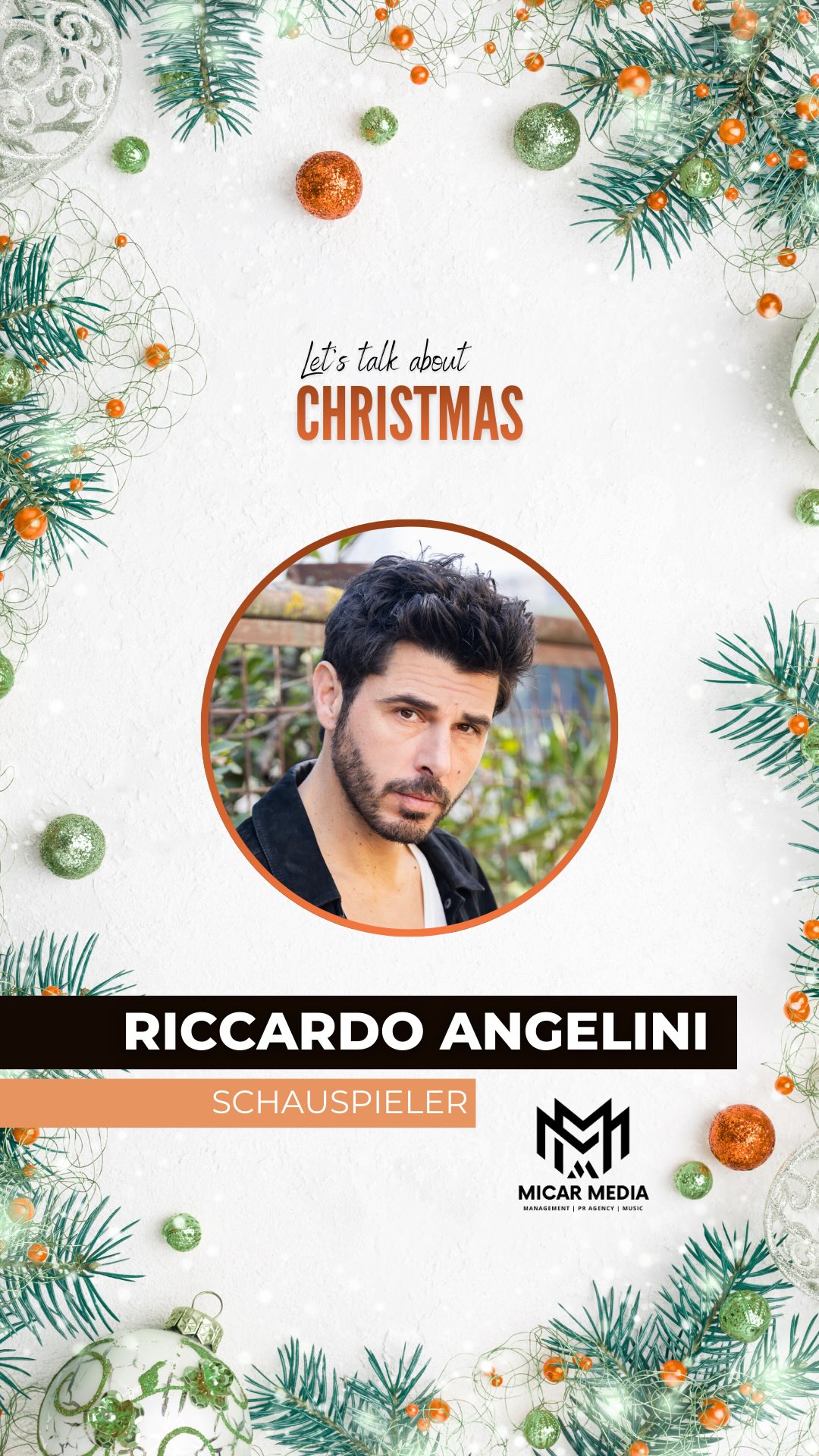 Let’s talk about Christmas – heute mit @alleswaszaehlt-Schauspieler @riccardo_angelini_actor! 🎅
Vom verrücktesten Weihnachtsgeschenk seiner Kindheit über seinen größten Weihnachts-Fail oder mit welchem Promi er gern mal die Feiertage verbringen würde.
Kurz, ehrlich und genau richtig für die Festtage – das sind unsere Mini-Xmas-Interviews. Weil Weihnachten 🎄 ja mehr ist als Plätzchen und Glühwein: Es sind die kleinen Storys, über die wir lachen können. An die wir uns erinnern. Und weil Weihnachten einfach das Fest der Liebe ist – und das ist ja bekanntlich alles, was zählt. 😉
👉 Swipe rein und hör dir an, was Riccardo bei unserer „Let’s talk about Christmas“-Aktion zu sagen hat.🎄Viel Spaß und eine schöne Vorweihnachtszeit.
#micarmedia #letstalkaboutchristmas #riccardoangelini #alleswaszaehlt