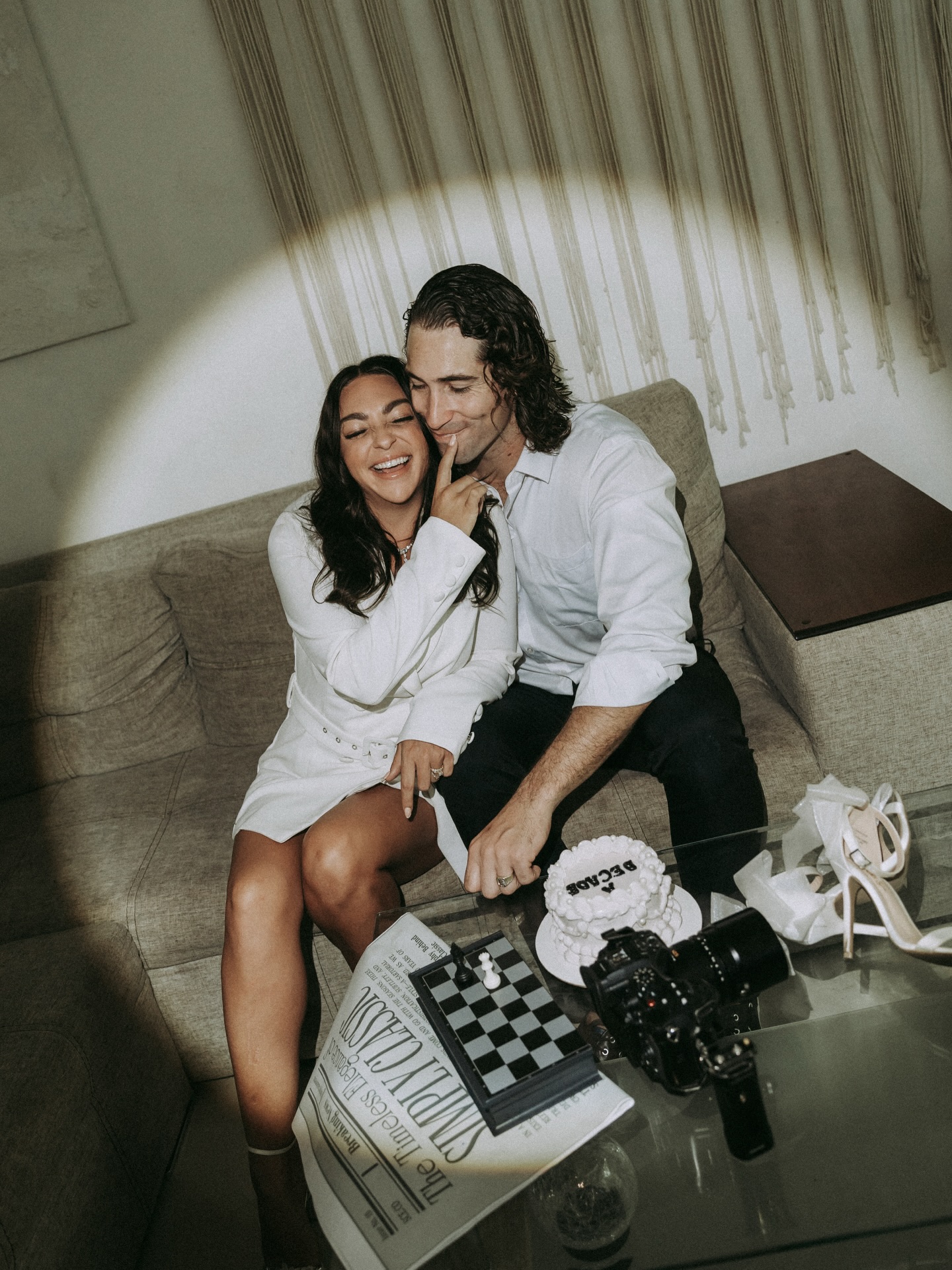 Congratulations to these two for their business milestone 🤍
It’s not always a beach vibe, sometimes a quick home studio set up is what is needed.
Loved the creativity with this one 🫶
@simplyclassicevents