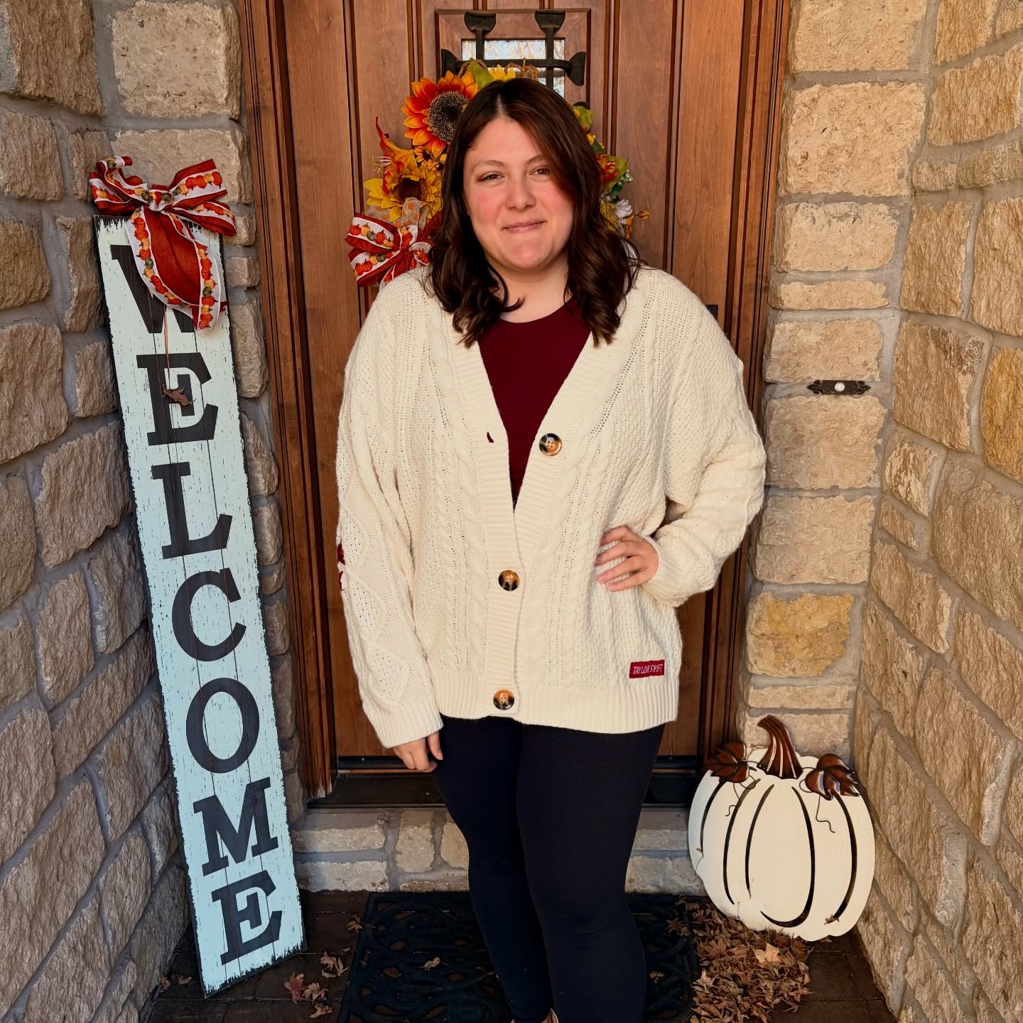 Happy Thanksgiving 🦃🍂
This year I’m incredibly thankful for every change that I’ve made to my life and everyone who has supported me. A new job, new apartment, new cats, new opportunities; a completely new life. Here’s to change and perseverance 🥂🧡