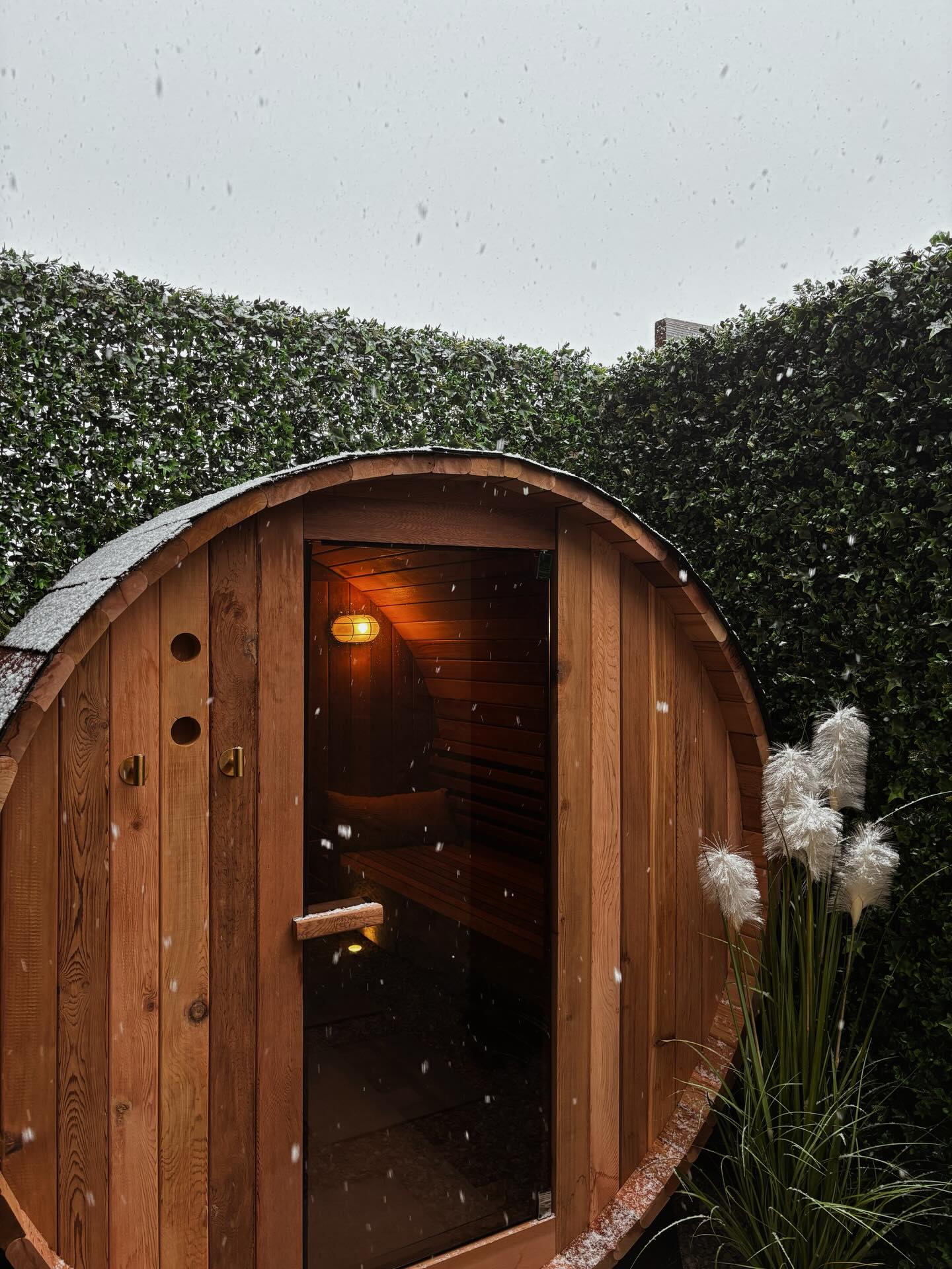 The best kind of winter escape ❄️
Nog enkele plekken beschikbaar deze week! Stuur ons een berichtje of mail naar eunoiawellness@outlook.be