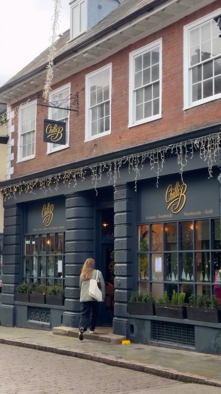 We’re officially counting down to Christmas! 🎄
Our cosy decorations and festive specials are here to get you in the holiday spirit! 🎅✨
#chillibs #chillibhitchin #hitchineats #christmasready #hitchinlife #brunchinhitchin #festivespecial #christmassandwich