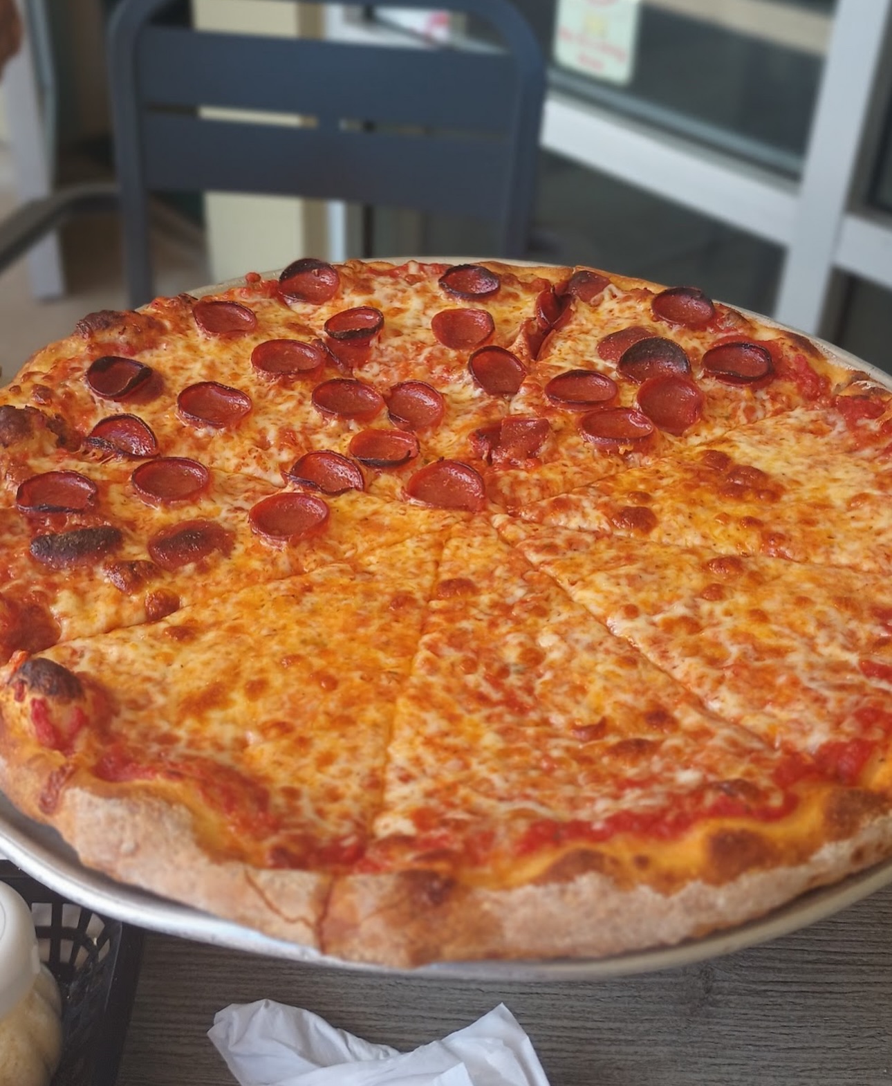 The Hometown Favorite 💪🏽
🍕Tomasso’s Pizza and Subs🍕
📲Order Online at tomassospizza.com
Dine In••Takeout••Delivery••Catering
Family Owned & Operated
Est 1981 in Boca Raton, FL
561-392-8985