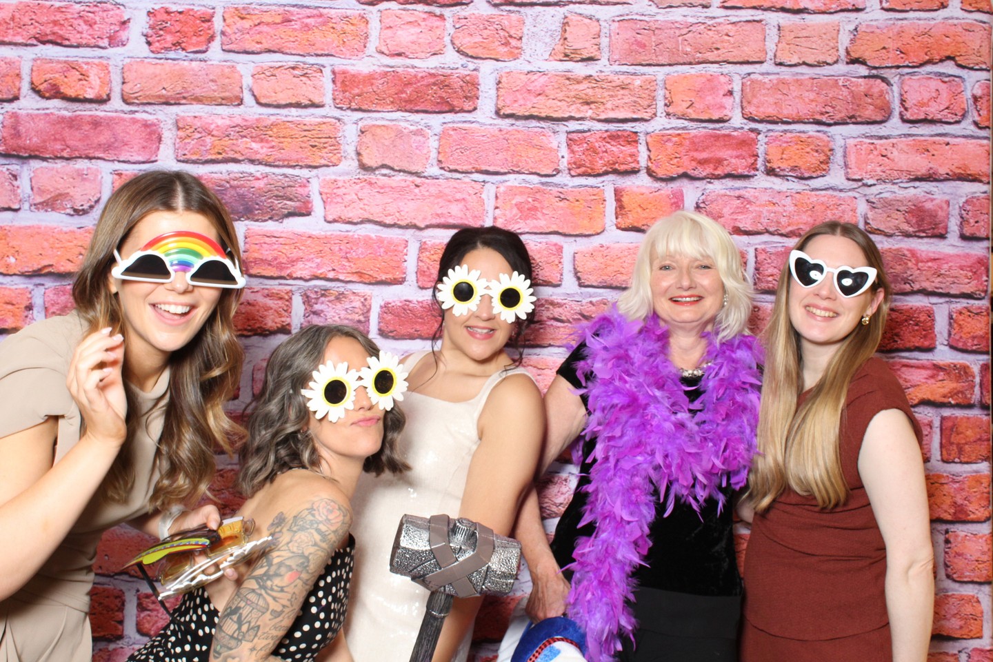 We bring the party and the memories. Our photo booths pair playful props with professional photography, plus free photo downloads so guests can relive every moment. Perfect for weddings, proms and parties across the West Midlands. Link in bio. Tell us your event date below — we’d love to help! 📸🎉✨ #FellsFunBooth #WestMidlandsEvents #WeddingPhotobooth #PartyHire #PromNight #EventPhotography #MemoriesMade #BoothFun