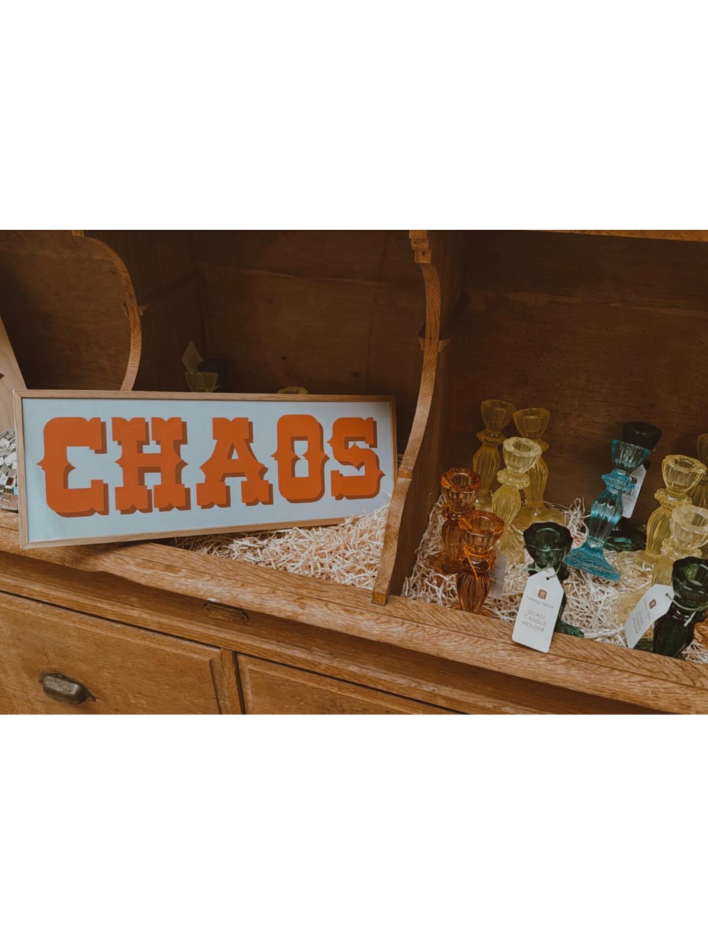 A home that has chaos also has a family of strong personalities, great ideas and ALOT of love ❤️ welcome to our chaos ❤️
.
.
.
.
#tabsandnut #chaos #welcometoourchaos #welcometoourhome #family #homedecor #playroomdecor #livingroomart #handpaintedsigns #handpaintedsign #customsign #woodensign #signwriter #colourclash #fontstyle #handletteredfont #handlettering #letteringlove #alwayshandpainted #familylife #colourstyle #signagedesign #signage