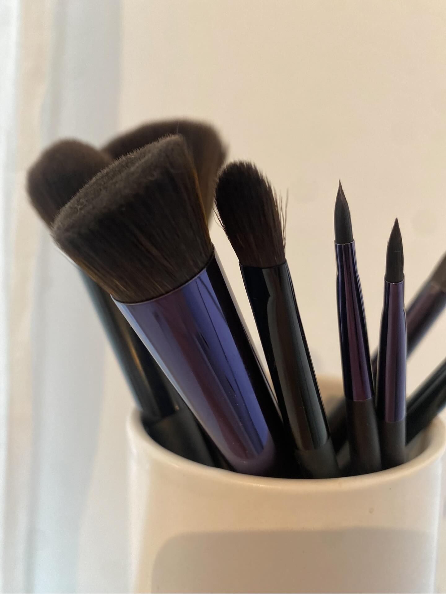 Pinsel, die jeden Look perfekt machen.
#makeuppinsel #beautytools #makeupartist #beautyessentials #mua #studioalltag