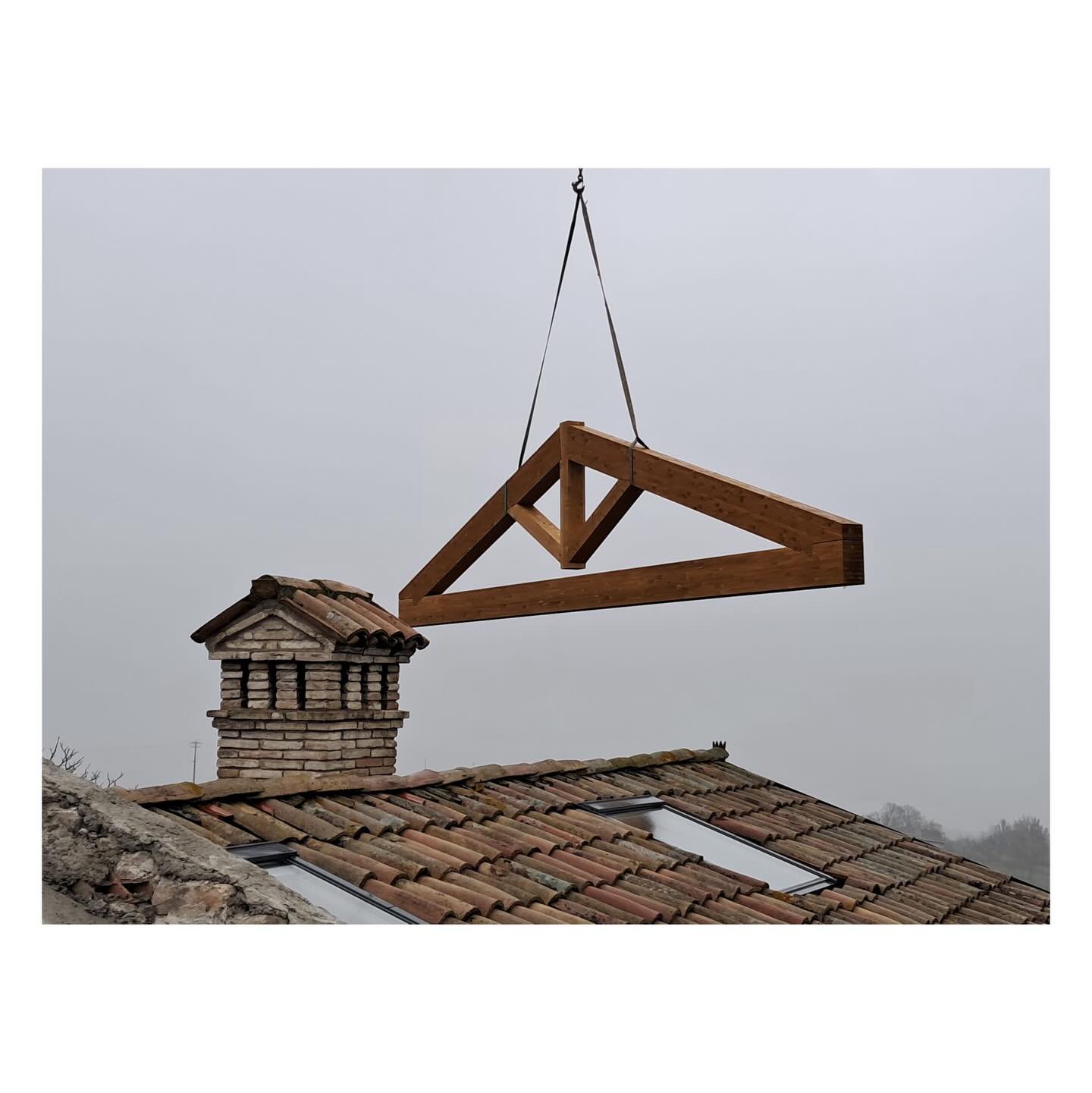 ⚠️ ATTENZIONE ⚠️
Trasporto speciale capriate!