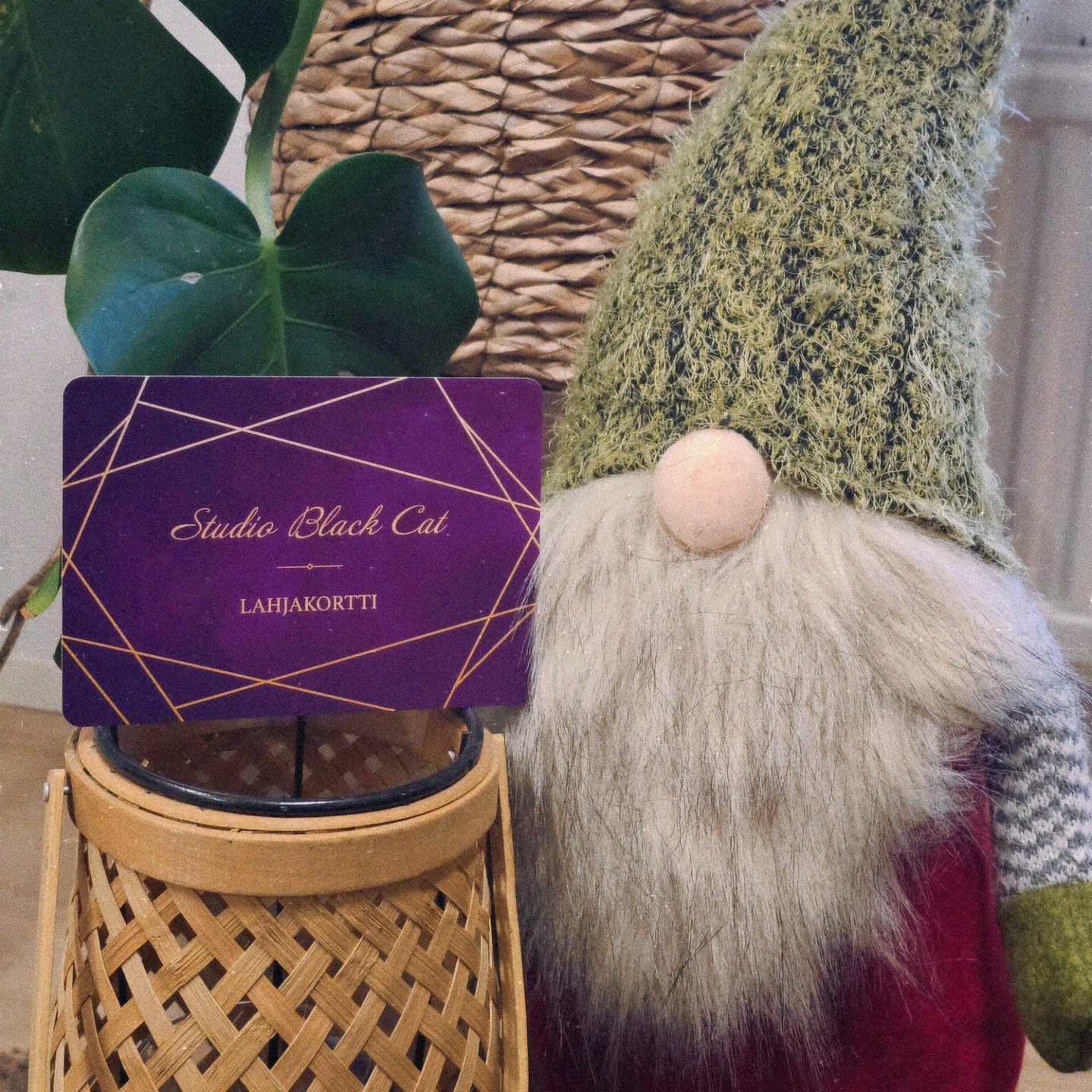 Joulupukin lahjakonttiin toivotut lahjakortit 🤶
Voit noutaa lahjakortin avoimella summalla (käy kaikkiin palveluihini) tai osoittaa sen suoraan johonkin palveluun. Suositumpia ovat:
✨️Korean Lash Lift 75e
✨️Hammaskoru alk 40e pieni Swarovski
✨️Kulmien kestopigmentointi
(LAHJAKORTTITARJOUS 210e. Norm 250e)
✨️Tatuointi (suosituin lahjakorttisumma 50-150e)
Lahjakortit on voimassa 6kk.
#seinäjoki #lashliftseinäjoki #hammaskorutseinäjoki