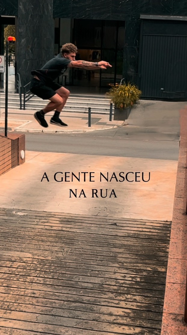 A gente nasceu na rua.
E a rua não parou no tempo.
Uma novidade está sendo construída.
Com movimento, cuidado e intenção.
Em breve, a rua vai ter uma nova casa.
Escola de Parkour @dropandleap
#parkour #parkourbrasilia #aulasdeparkour