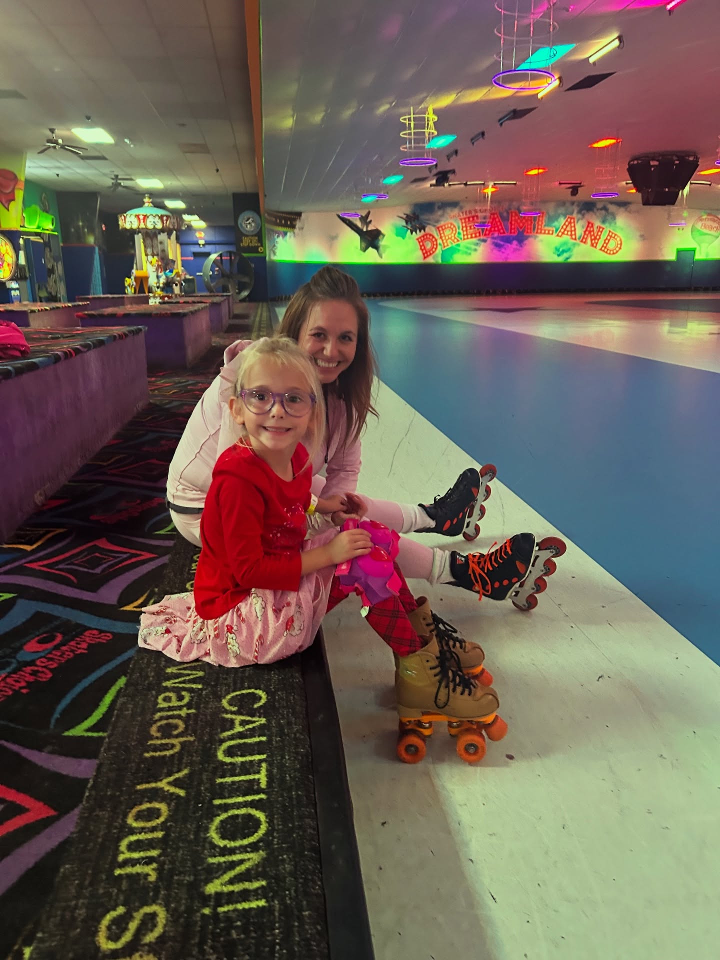 Our Bodyworks team Christmas party at Dreamland Skate Center 🎄🛼
Time is hard to come by, and this season felt like the right moment to slow down and bring our team and their families together.
Watching kids of all ages skate, laugh, and just enjoy being together reminded us what really matters.
Grateful for this team, the people who support them, and the community around us 💛
Huge thank you to the Dreamland Skate crew for taking such great care of us, and to DJ Tim for keeping the old-school tunes flowing.