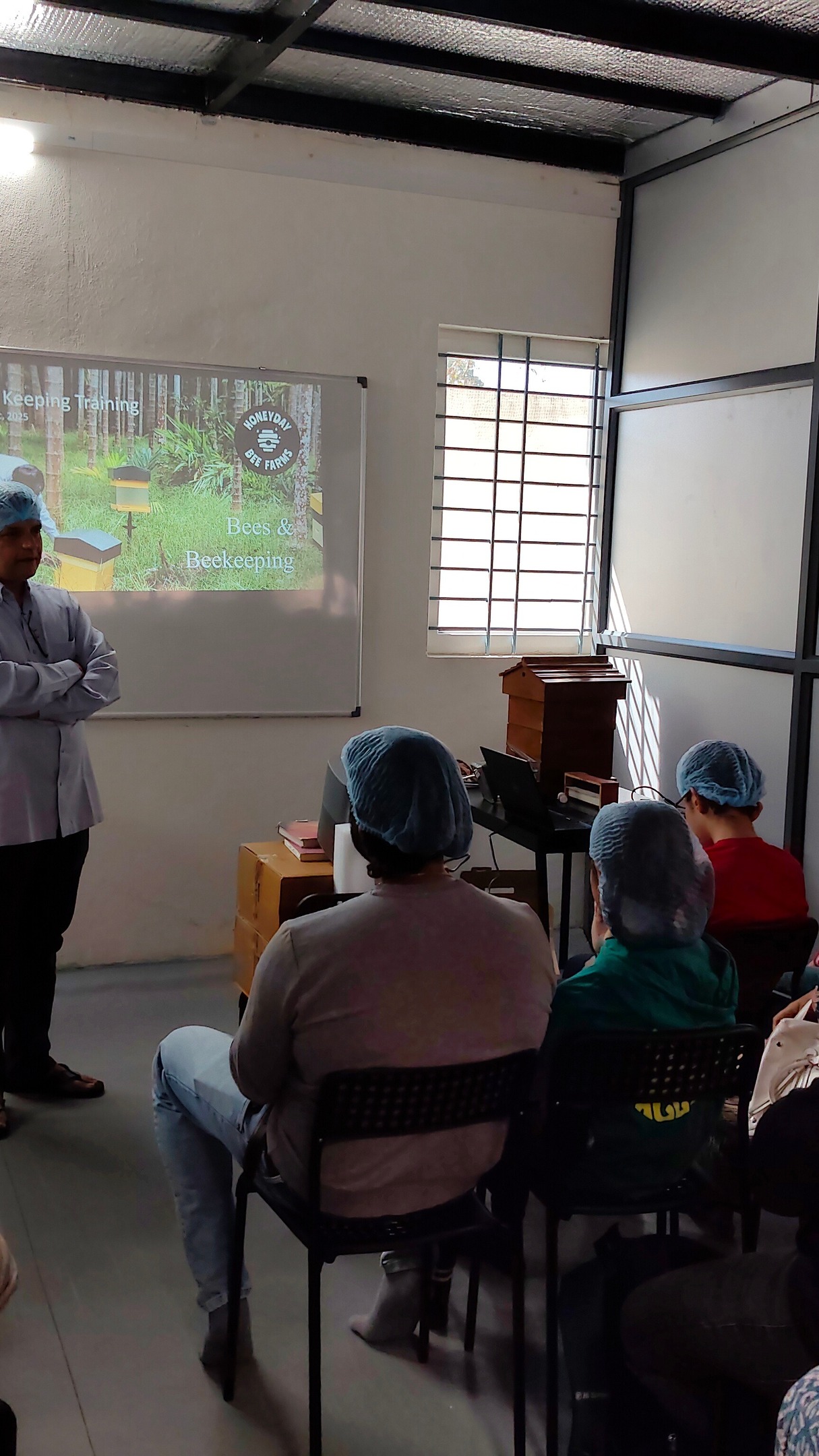 A Wonderful Beekeeping Workshop at HoneyDay Bee Farms
On 13th December 2025, we conducted a hands-on Beekeeping Workshop at HoneyDay Bee Farms.
We were delighted to have participants ranging from as young as 5 years to over 60 – a truly multi-generational group.
The session was highly interactive, with everyone actively involved in learning about bees and hive management.
It was heartwarming to see us all come together and contribute, in our own small way, towards sustaining the environment.
Thank you to all who joined and made it meaningful.
Looking forward to the next one!
Our next session is on 17th Jan 2025.
Check link for upcoming sessions : https://www.honeyday.in/event-details/beekeeping-101-2
#Beekeeping #HoneyDayBeeFarms #UrbanBeekeeping #SaveTheBees #Environment #NatureEducation #BangaloreEvents