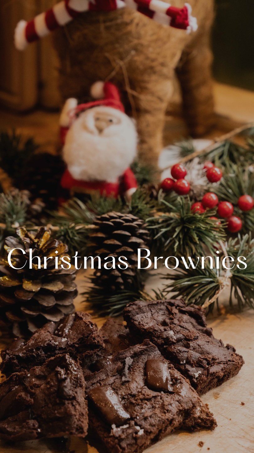 These Brownies are actually heatlthy?!! 🤯 I may have just created the best festive treat of the season… and you’d NEVER guess the secret ingredient 😏🎄👇
These brownies are:
✨ insanely gooey
✨ secretly high-protein
✨ naturally gluten-free
✨ sweet, rich + ridiculously easy
I made one batch and my whole family demolished them in minutes. You NEED to try them this week-trust me!
Want the full recipe?
Comment BROWNIES below and I’ll DM it straight to you! 🍫🤎
#christmasrecipes #festivetreats #healthychristmas #healthybaking #wellnessrecipes #nutritiousanddelicious #glutenfreerecipes #highproteinbaking #familyfriendlymeals #healthyfamilyfood #plantbasedtreats #betterforyoubaking #healthymumlife #cotswoldslife #pilatesmum #christmasbakingideas #healthysnacksforkids #easyhealthyrecipes #nourishyourbody #christmasdesserts #holidaybaking #browniesrecipe #healthybrownies #feelgoodfood