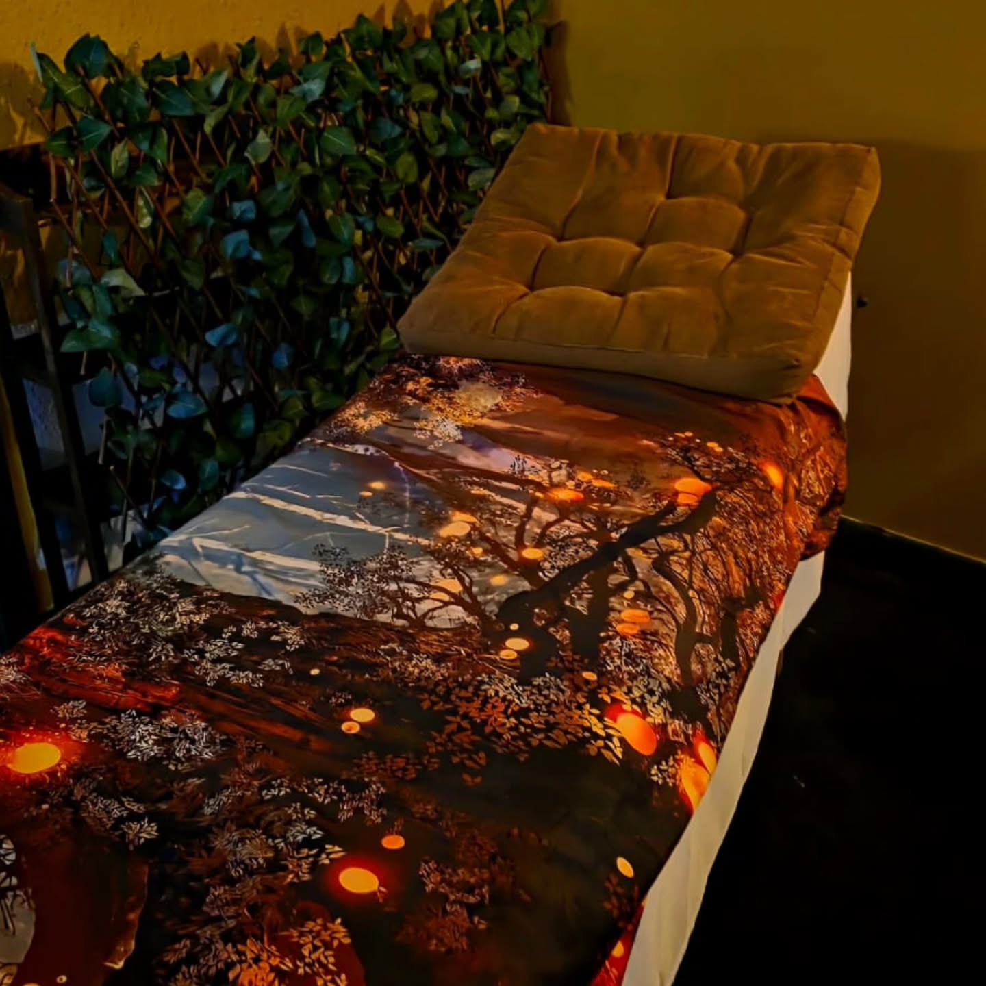 Good morning Wytches!
And in the 6th day of Yule we gifted to you 20% healing and Tarot services- book today and enjoy another day if you wish!
See you all soon!!