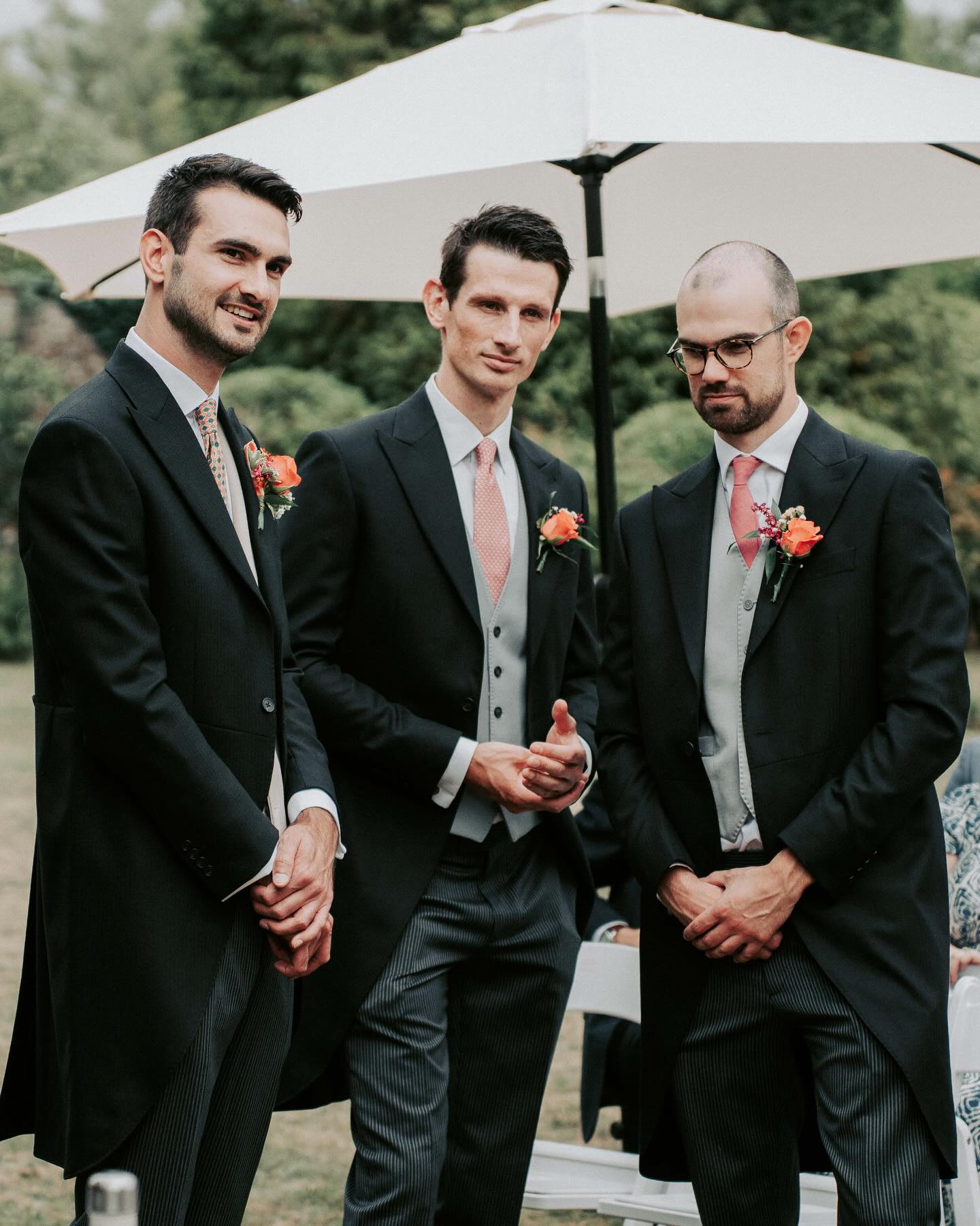 We can’t wait to be back outside in the sunshine capturing ceremony moments at Notley Abbey 😍
@notleyabbeyofficial
#notleyabbey #buckinghamshireweddingphotographer #oxfordshireweddingphotographer #weddingphotography #weddingceremony
