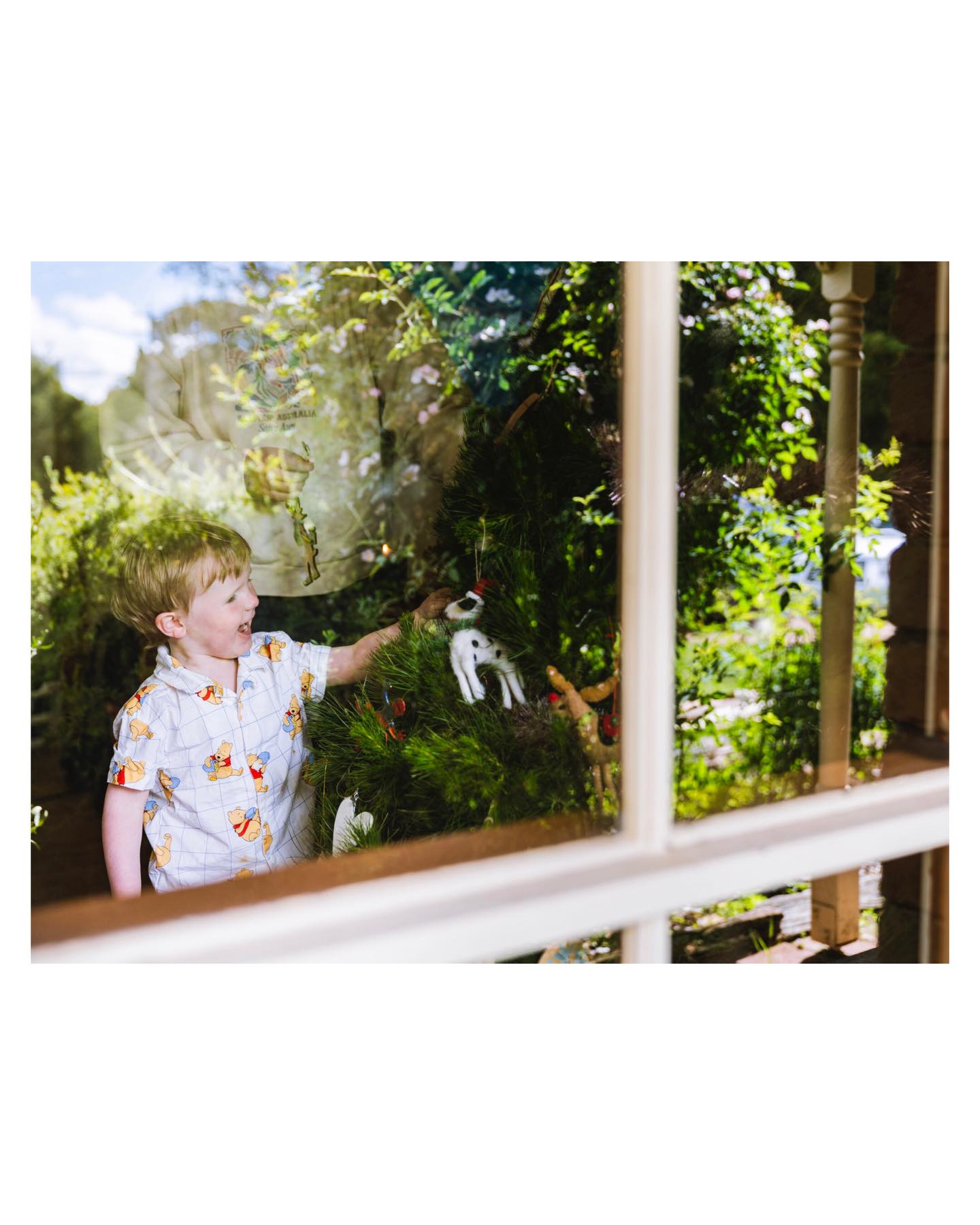 The start of the Christmas magic 🎄
This is such a special time of the year, all the excitement, the colours, the music, every little bit adds to the joy and the magic 🙌
We love getting our tree up as early as possible so we get to enjoy it for all of December 😁
It’s such a privilege watching our two boys run around full of excitement decorating the tree with all their favourite ornaments 🙏
If you’re like us and love this time of year (amongst all the chaos of course 😅) it’s the perfect time to book in a photoshoot and capture these memories ❤️ limited spots left before the end of the year 🤟