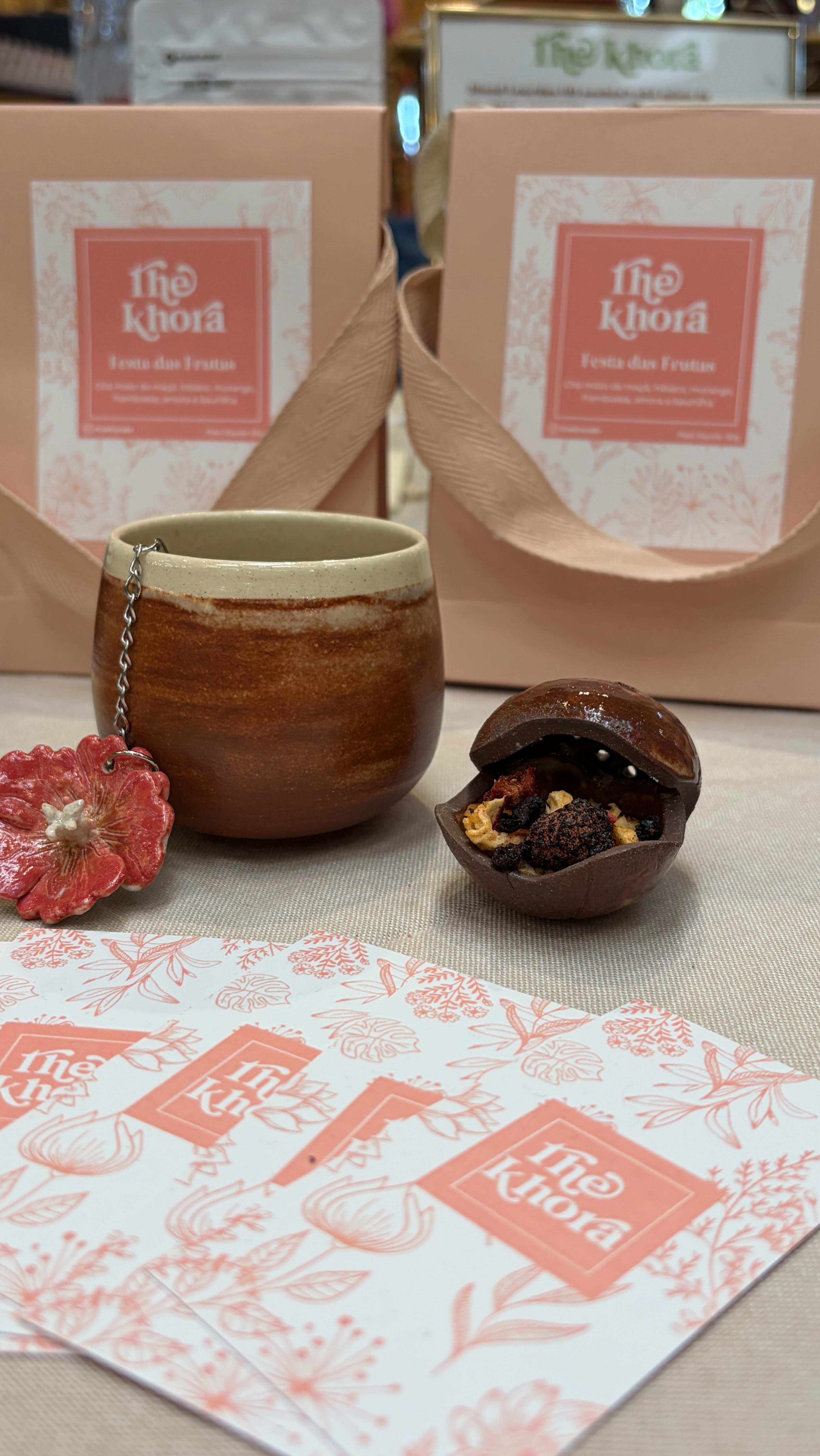 Prepare-se para uma imersão sensorial com os chás da The Khora!
Estarei no Clube Paineiras de sexta a domingo, 5/12 a 7/12, das 10h às 19h, com degustações dos nossos blends artesanais:
🍃 Ritual da Manhã – energizante e aromático
🌞 Ritual da Tarde – leve, refrescante e reconfortante
🌙 Ritual da Noite – calmante e acolhedor
Além dos nossos chás frutados e mistos mais amados.
Venha sentir, provar e viver este ritual com a gente!