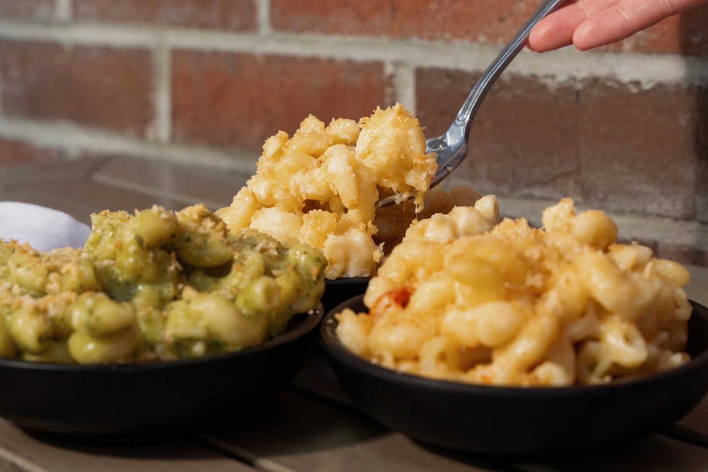 get cozy with our ultimate comfort bite 🧀#macncheese #comfortfood #holidayeats #cozyvib....