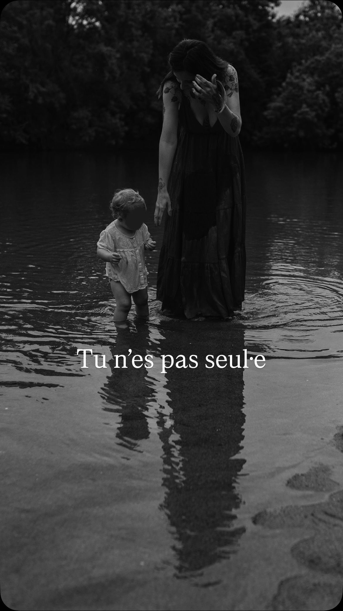 Ce matin, j’avais envie de vous partager ça, parce que c’est aussi notre quotidien. Et j’avais besoin de rappeler ces mots, peut-être autant pour vous que pour moi. Des endormissements interminables, des débordements émotionnels qui nous dépassent... Dans ces moments-là, je me sens vite envahit et le sentiment de solitude s’engouffre, surtout quand ces moments prennent intensément de la place. Et pourtant, nous sommes nombreux·es à traverser ces tempêtes en silence.
Alors petit rappel; TU N’ES PAS SEUL·E 🫶🏼