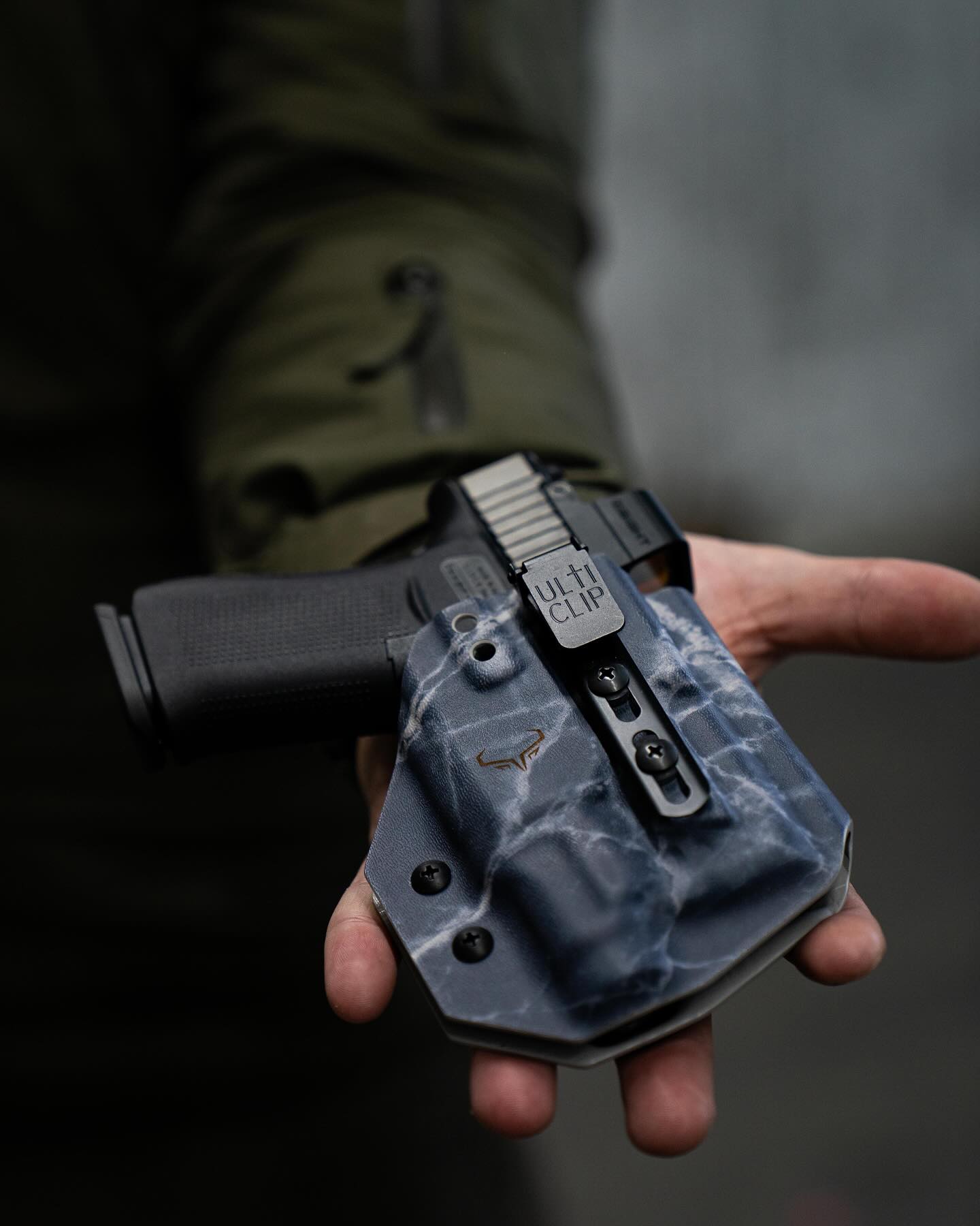 🔥Stay dangerous. Stay ready.🔥
#guntacaustria #everydaycarry #concealedcarrynation #kydexholster #tacticallife #glocklife #glock43x #tlr7sub #kydexholster #madeinaustria🇦🇹 #madebyguntac_austria🇦🇹🇦🇹
📸 @laurent.atzwanger
🥷 @__dom.h__