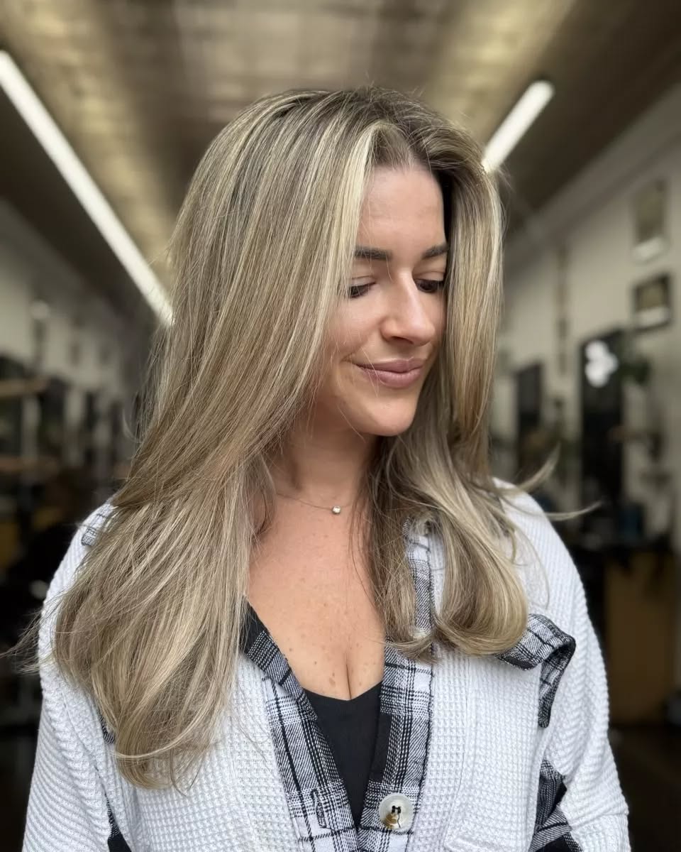 There’s something about a soft, bright blonde that just hits different, especially this time of year. ✨🤍
Hannah kept everything blended, dimensional, and effortless — the kind of color that grows in beautifully and still feels fresh months later.
Here’s what we want to know:
Are you team bright + seamless, or do you love a little lived-in depth?
Tell us in the comments — we’re always curious what blondes are loving right now. 👇
Color by @colorbyhannah Hannah
#CraftHouseSalon #LivedInBlonde #SoftDimension #BlondeRefresh #HealthyHairJourney #BlondeConversation