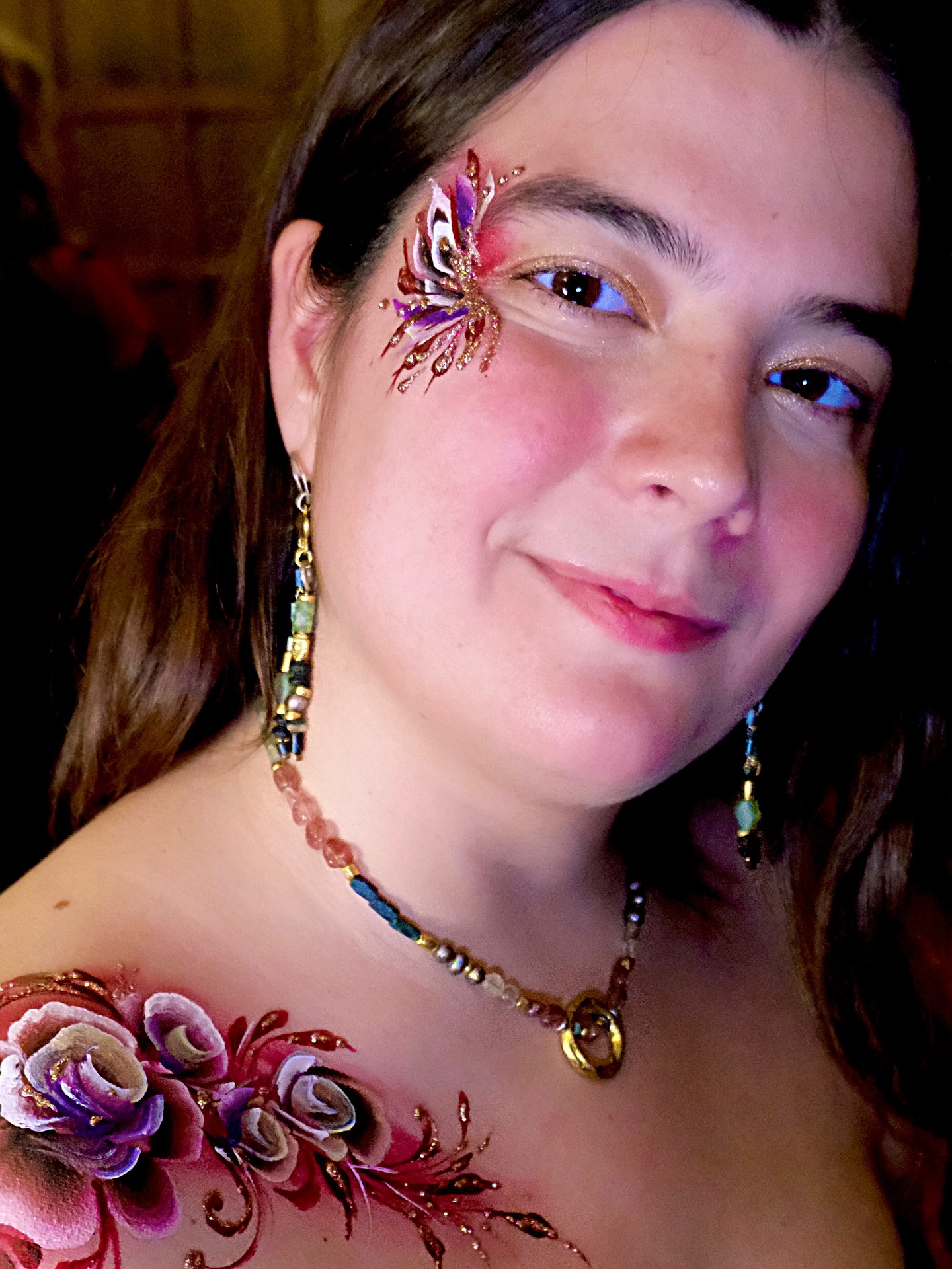 Christmas party season is in full swing and no two events ever feel the same! The creativity and sparkles transmute from event to event and person to person!
We were back at the @gatescambridgescholars annual gala for the second year, and this time it was all masquerade vibes. Mystique eye masks, lace-inspired metallic finishes and dramatic details came together through our adult face art and glitter face painting, transforming guests as the night unfolded. One of those events where the creativity just kept building ✨
#adultfaceart #adultfacepainting #glitterfaceart #glittereyedesigns #masquerademakeup #masquerademask #glitterartistcambridge #glitterartistscambridge #evententertainment #corporateentertainment #blacktieevents #galaevents #luxuryevents #cambridgeevents