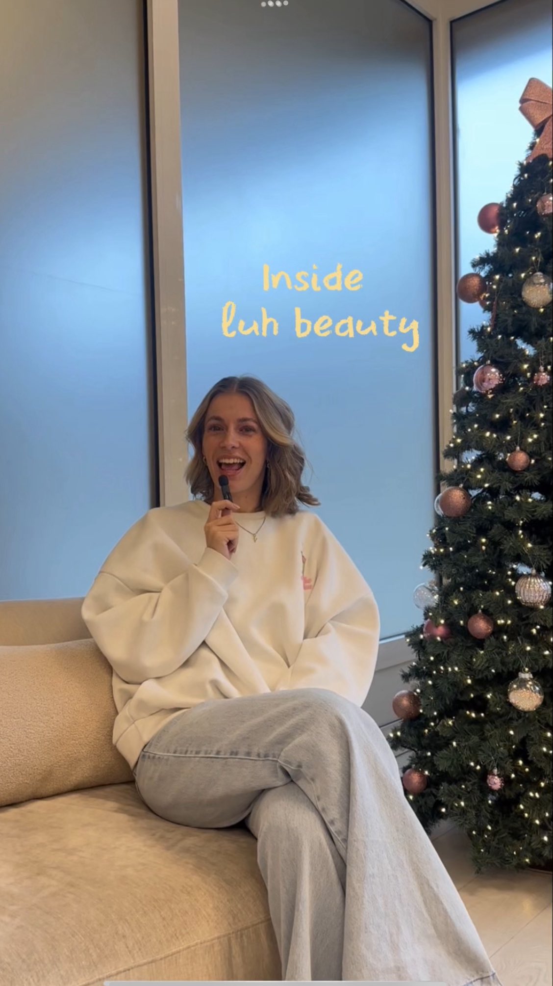 Inside LUH Beauty ✨
Heute im Spotlight: unsere Sophie!
Ehrlich, Authentisch & unser Ruhepol 🧘🏼♀️
Habt ihr Fragen? Schreibt sie uns in die Kommentare! 🫶🏼
Kontakt:
📞 0173 4720207
💌 Instagram DM
⌨️ www.luhbeauty.de