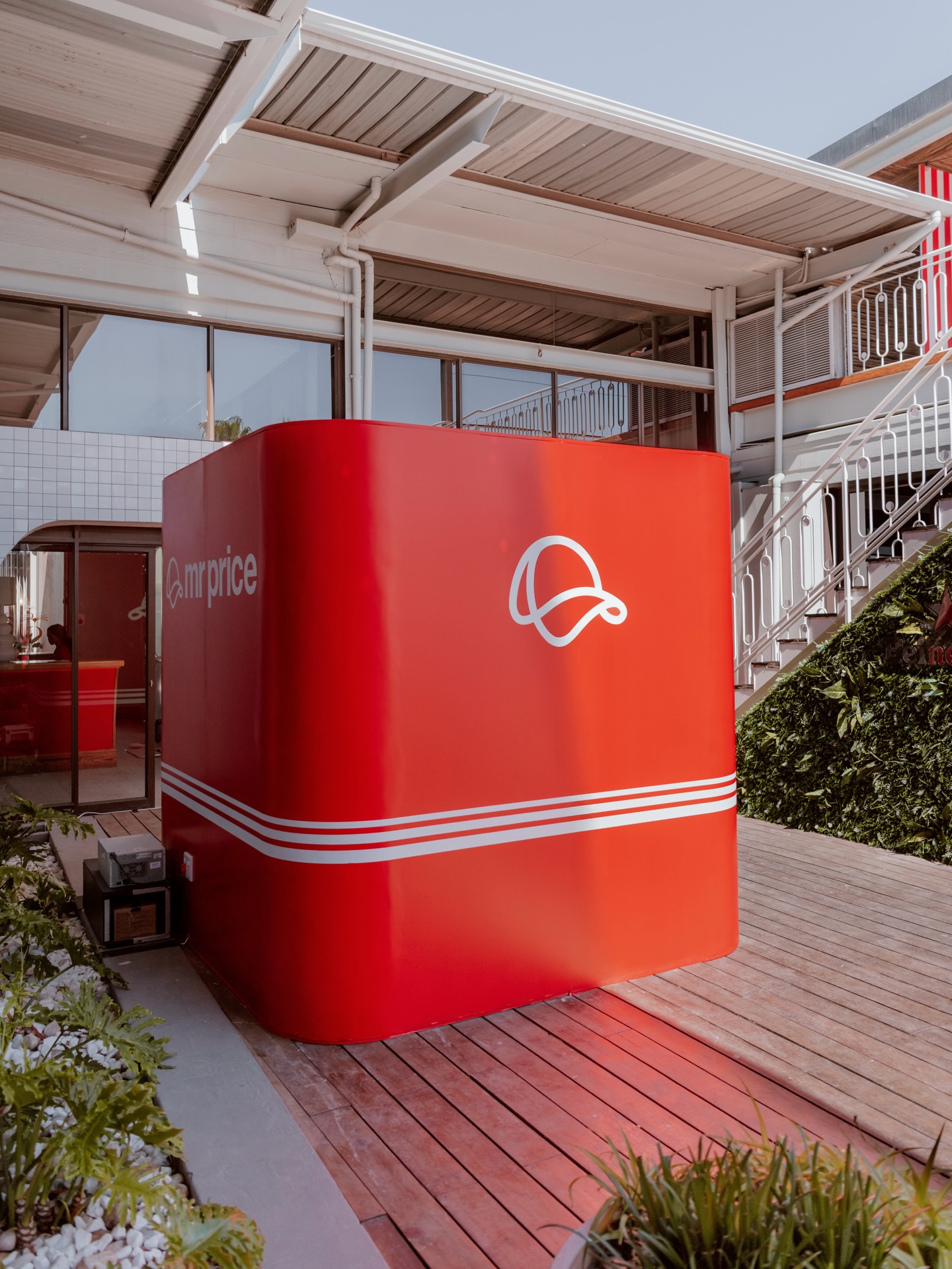✨STRIKE A POSE ✨
For the @mrpfashion Beach Club, we brought the heat with a custom-built Photo Booth that did all the talking.
Wrapped in that signature Mr Price red and finished with smooth curves, crisp lines, and a glossy, sun-loving shine, this build wasn’t just a backdrop, it was the moment. Designed to stand out against the breezy beach aesthetic, it created a bold anchor point for the space: a place where guests could step in, strike a pose, and walk away with a slice of summer they could keep.
From seamless edges to the clean brand detailing, every element was crafted to feel fresh, fun, and undeniably Mr Price. A build made for snapshots, scroll-stoppers, and sun-soaked memories 💙
#mrpricebeachclub #mrprice #mrpricefashion #brandbuilds #photoboothmagic #summerlaunch #happinestcustom #happinest #madeyoulook #custombuild #customdisplay #customstand #expoexcellence #expostand #awardwinning #expovibe #brandactivation #expoexcellence #visualmerchandising #capetowncustom #photomoment #brandelements #display #custombackground #customdisplay #memorablemarketing #impactfuldesign