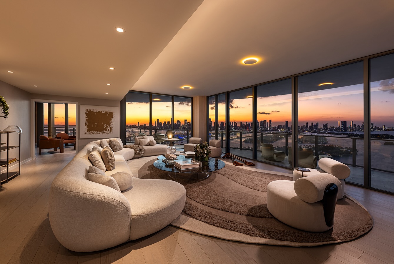 We, at We Bossa, are proud to present our latest project at @fiveparkmiamibeach . Invited by @artefactousa , we signed the staging of this stunning 7,200 SqFt residence, featuring a breathtaking view that embraces Miami Beach
✨
Nós, da We Bossa, estamos orgulhosas de apresentar nosso mais recente projeto no @fiveparkmiamibeach . A convite da @artefactousa , assinamos o staging deste incrível apartamento de 670m2, com uma vista espetacular que abraça Miami Beach.
Design: @webossadesign
Project: @fiveparkmiamibeach
Furniture: @artefactousa
Photos: @craigdenis.creative
#artefactousa #fiveparkmiamibeach #interiordesign #webossa #webossadesign #artbasel #miami #artbaselmiami #miamibeach #art #luxuryhomes #homestaging #luxuryrealestate #artcollector