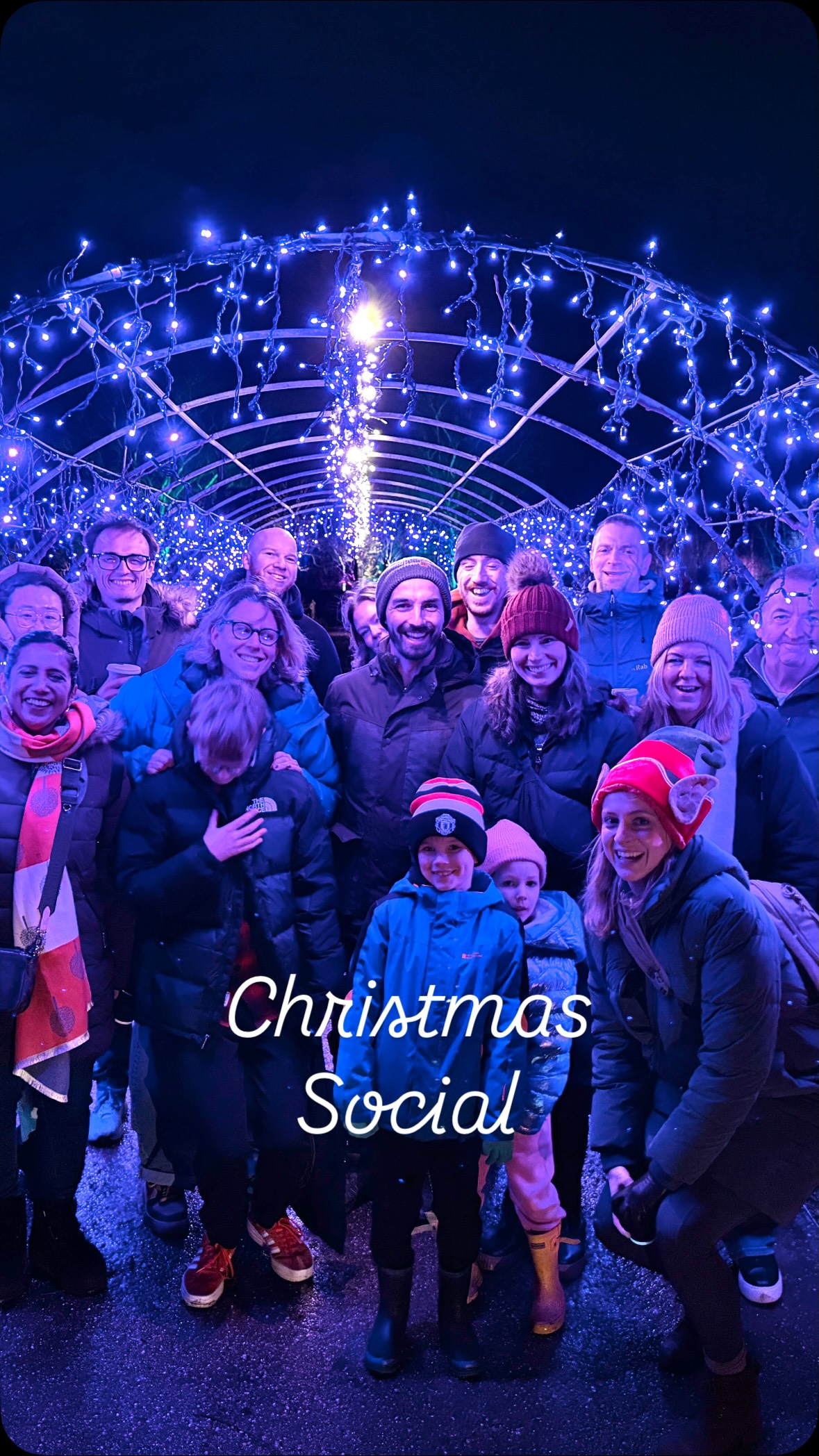 What a magical evening exploring the glow trail at RHS Bridgewater Gardens with my clients ✨
Thank you guys for coming along to share the experience with me and socialise! #dreamteam