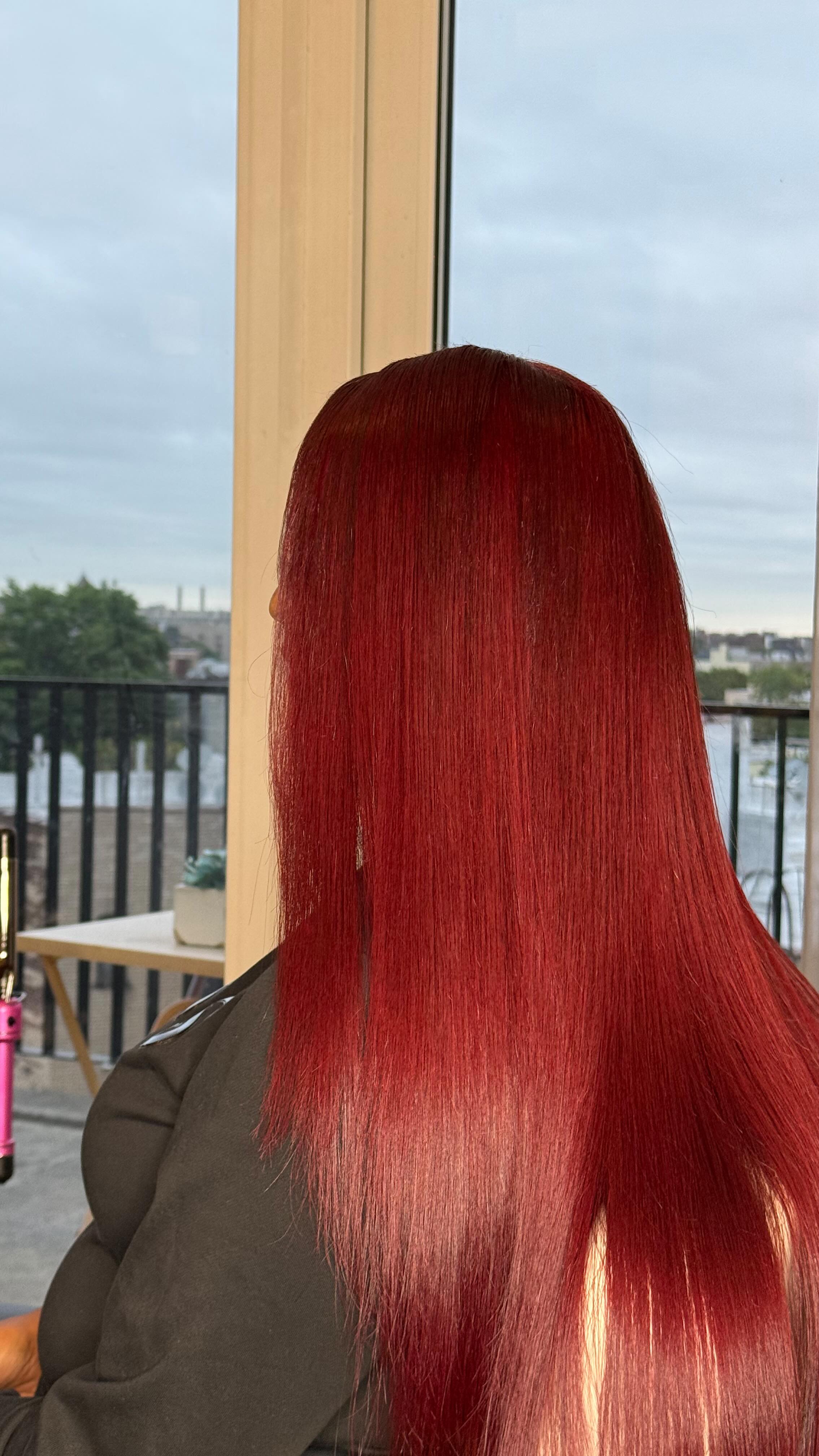 Assignment understood, & I thank you♥️😘😍
Save this video for hair selfie inspiration💁🏾♀️ 🤳🏾
Hair details: Custom colored @hairtobedifferent bundles, side part sewin with leave out, face framing, bone straight for the style!
#blendyourweavebeforeyoutalktomecrazy
To book the look & secure the bundles, click the link in bio! 😚! For custom color services email or dm to book your consultation!
#htbdhair #htbdhoney #paintedbyTasha #sewinwithleaveout #redhairinspo #fallhair #virginhairbundles #sidepartsewin #customcolor #sidepartsewin