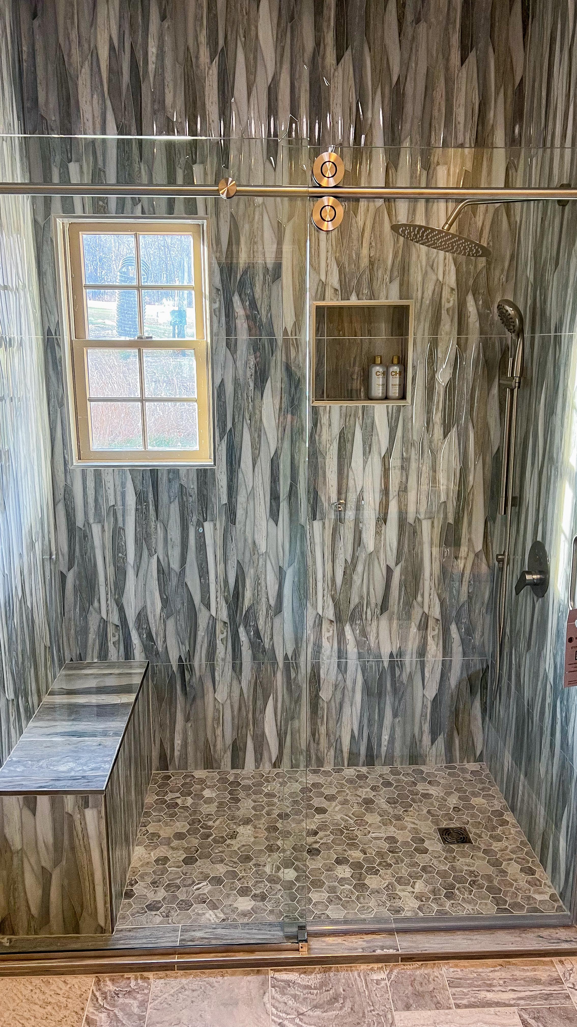 Tile’s the main character, glass is the supporting act. Smooth roll, soft glow, and a bench built for long showers 🔥
#bathroomdesign #bathroomremodel #showerdoor #showerglass #showerbench #rainshower #customglass #glassinstallation #glasscompany #custommade #customhomes #slidingdoors