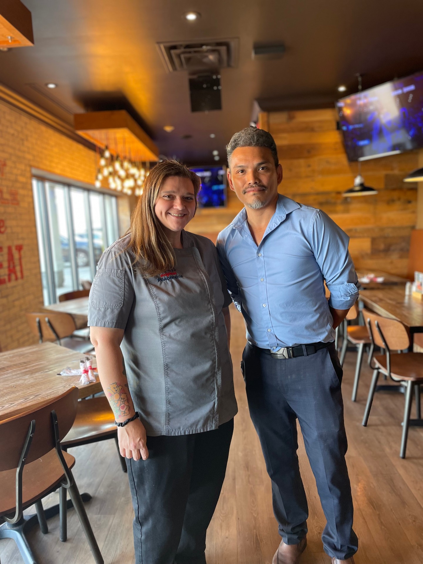 When Starling Employment Services connected with Caesar and Tanya at Kelsey’s Original Roadhouse, their response to hiring one of our job seekers was immediate and enthusiastic.
For them, hiring isn’t just about filling a position—it’s about strengthening community ties.
“We can help the community, and Starling helps us hire great people,” Tanya shared.
Their newest team member, hired through Starling, has become an integral part of the team. As a dishwasher, his responsibilities include health and safety monitoring, chemical handling, waste management, and supporting the kitchen team—all with a positive attitude.
“He’s a great person,” Tanya said. “He communicates his needs clearly and shows up every day happy to be here.”
📖 Read more in our Employer Spotlight Series!