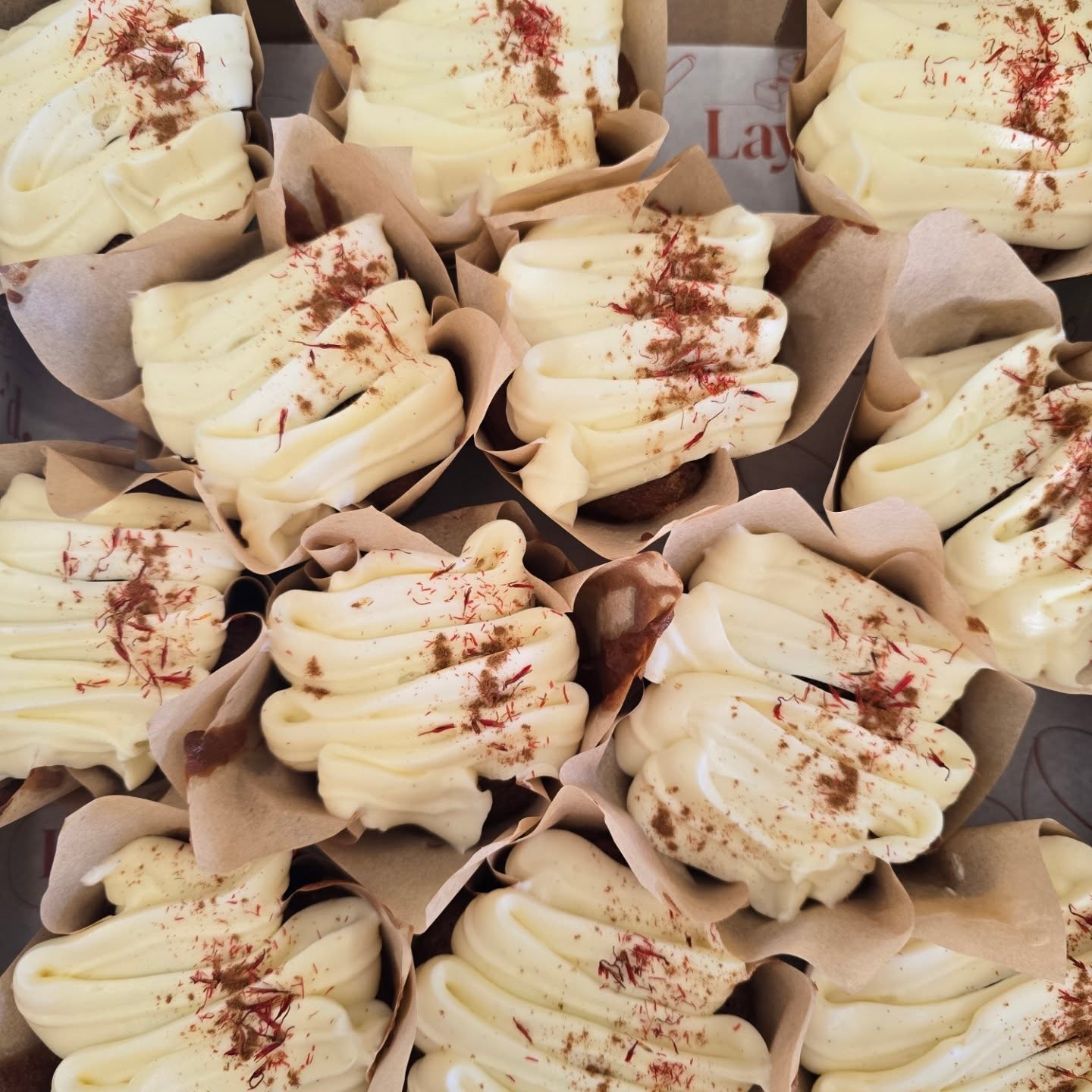 ✨️ Carrot Cakes are back this week. Perfectly spiced with a super moist crumb & velvety cream cheese icing ✨️
#mondaymotivation #layerd_cakes #eatgoodcake
#cakesofinstagram #carrotcake #bakefromscratch #bakeryproduction #winterwarmer #coffeeshopbakes #ilkley #otley #harrogate #guiseley #saltaire