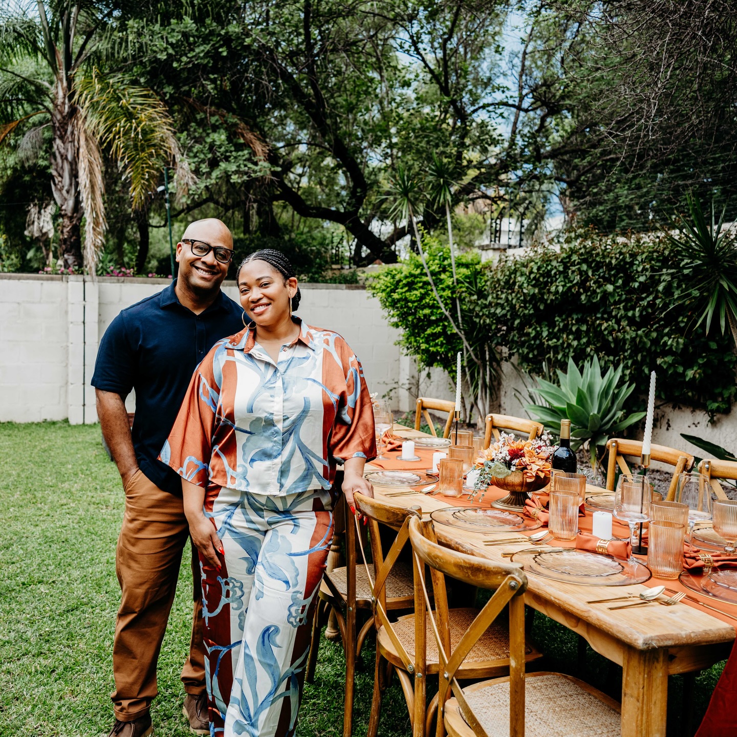 Happy Thanksgiving to everyone! We hosted a Friendsgiving at our home here in Botswana. It was fun to laugh, share family traditions and create new memories during the holidays with some great people.
#thanksgiving#thanksgivingwithblackfamilies#frendsgiving