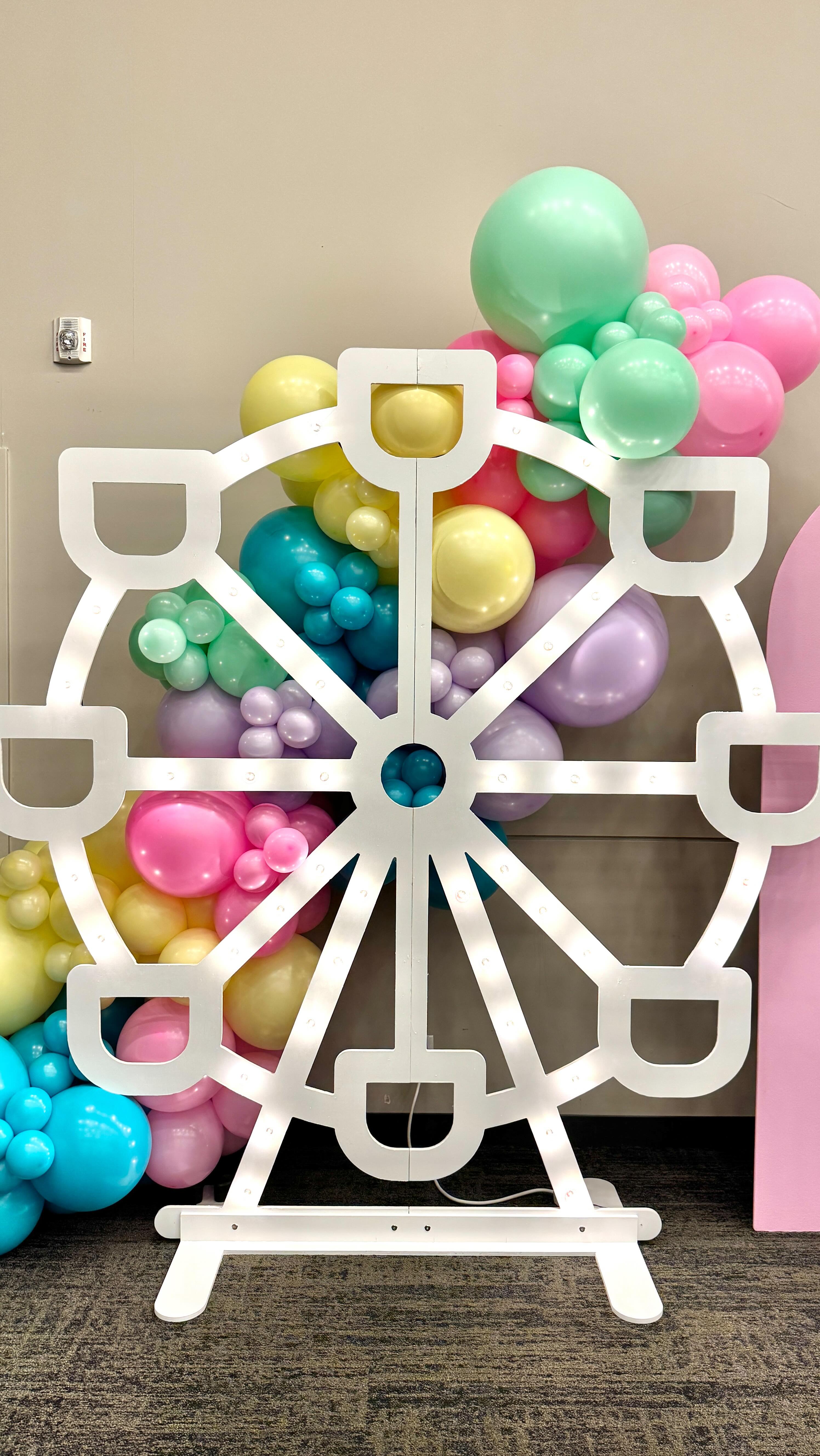 Scotiabank Best of the Best Employee Appreciation Party 🎈 The theme was “Party on the Pier” so we brought in the fun vintage fair vibes with these happy colours and of course the biggest part of the setup - custom-made lit-up ferris wheel!
What do you think?🎡
Location: @edmontonexpocentre
Client: @scotiabank
Marquee letters: @boomballoon.ca
#yegcorporate #yegevents