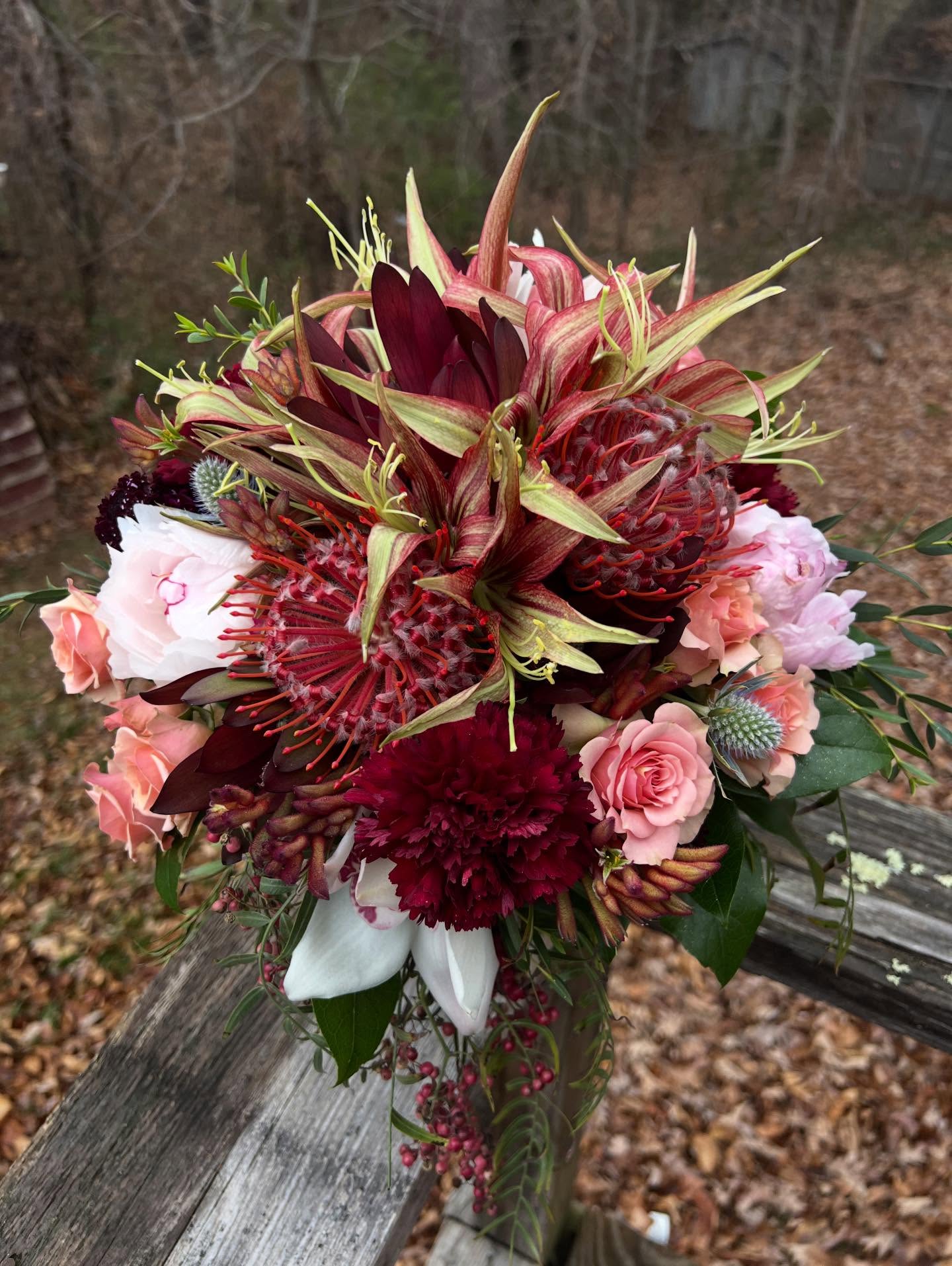 In love with this beautiful winter bouquet with spider amaryllis in it for today’s elopement with Destination Eloped….