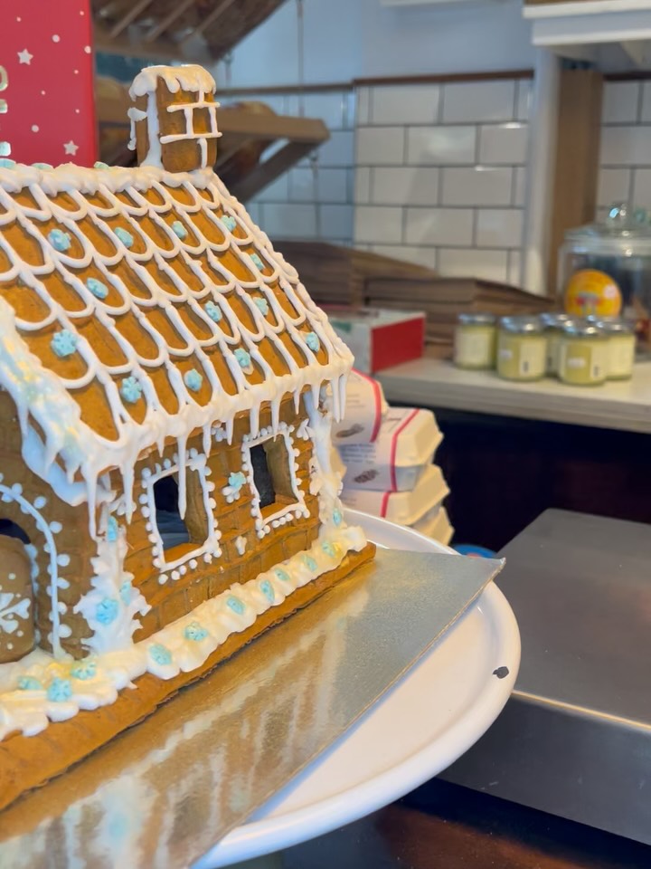 Gingerbread House Christmas Competition! 🍭🍡🎄🎅🏽
To really get into the festive spirit, we are holding a Gingerbread House competition! DM us photos of your @treatkitchengifting gingerbreads and the best built and decorated will win a voucher up to the value of £30 to be spent across both Parsnips and Cafe Benedict locations!
The competition closes on Christmas Eve, be sure to get productive with the kids and we look forward to seeing your creations! 🎄🎅🏽
#parsnipsofteddington #parsnipsdeli#christmaspicks #christmasjoy #competitiontime #competitionseason #christmastreats #christmasgiftsideas #competitionprep #gingerbreadhouses #festivefeels #festiveshopping #festiveglow #festivefood #festivefun #festiveflavours #festivemood #festivespirit #festivegifting #festivestyle