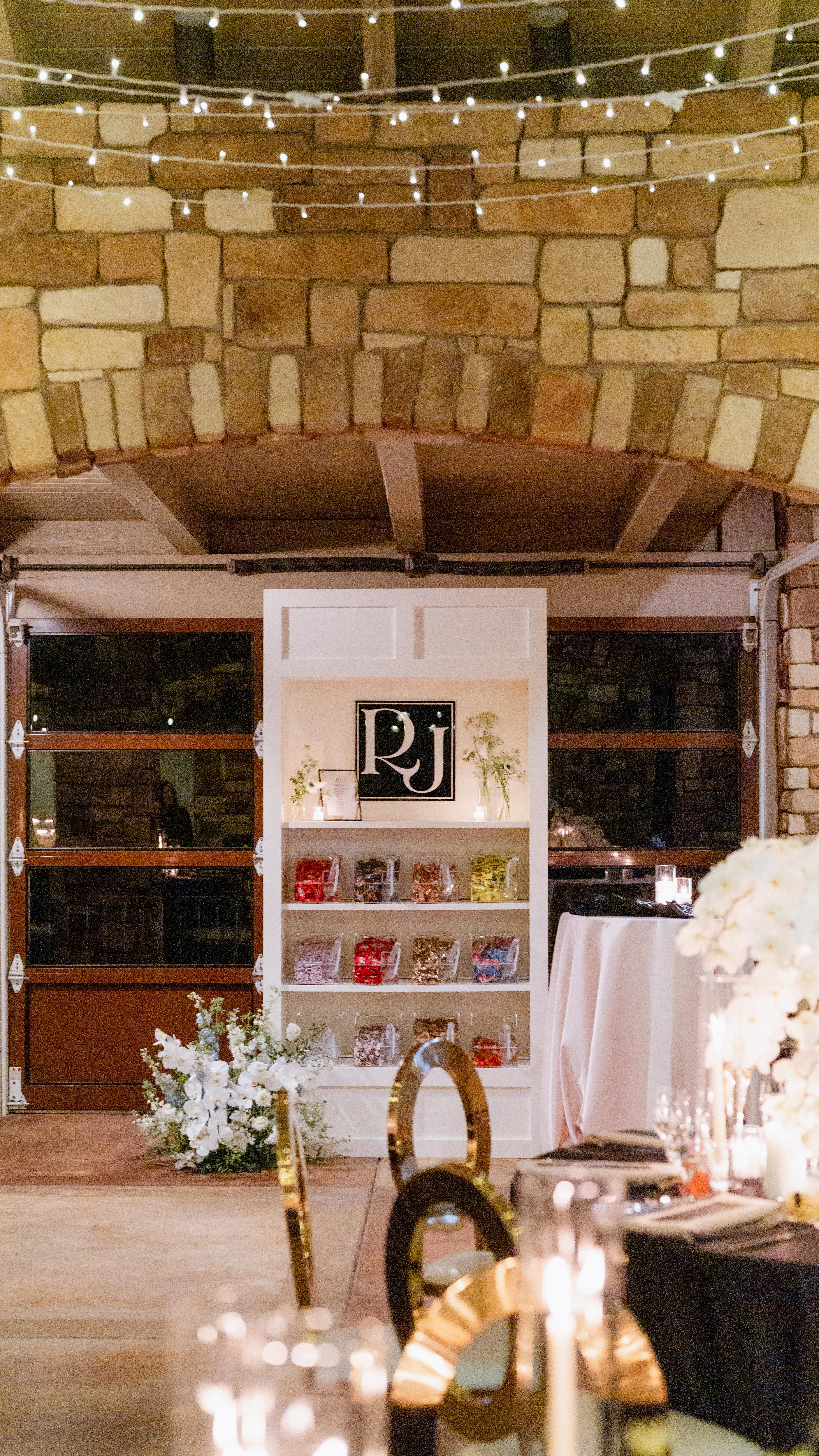 NEW INVENTORY is always fun when it comes from Stockroom Picks! Our DENNING CANDY WALL experienced their first Bat Mitzvah and we can confidently say no child went home empty handed 🍬 and my children specifically thought it was THE coolest thing.
My favorite part is that it meshes perfectly with our Denning Arches, Denning Panels AND Denning Merch Walls to build out your perfect interactive station, both kids & adults. Let’s give your event a little picker vibe with new and exciting inventory!
PICKS: Denning Candy Wall (containers included, candy not included) • CANDLES • LIGHTING • FLORAL DESIGN #stockroompicks #eventrentals #californiaeventrentals #boutiquerentals