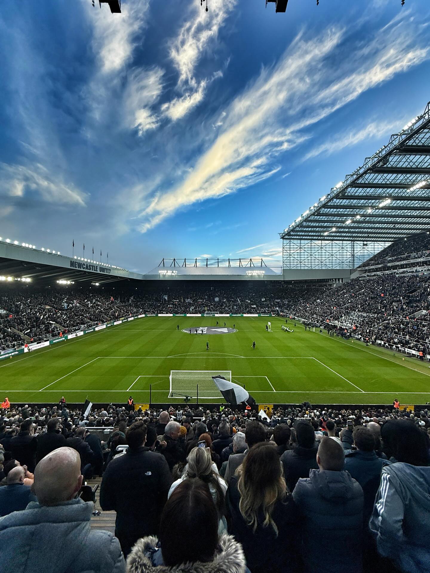 Hugely important win, Wissa’s debut, Newcastle’s first ever goal direct from a corner thanks to @brunoguimaraes & Franz Carr as my guest. A cracking Saturday at Newcastle United.