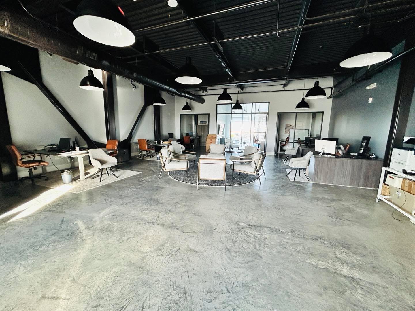 This pretty Charleston office is clean, clean and clean! #OfficeCleaning 🧹🧽❤️