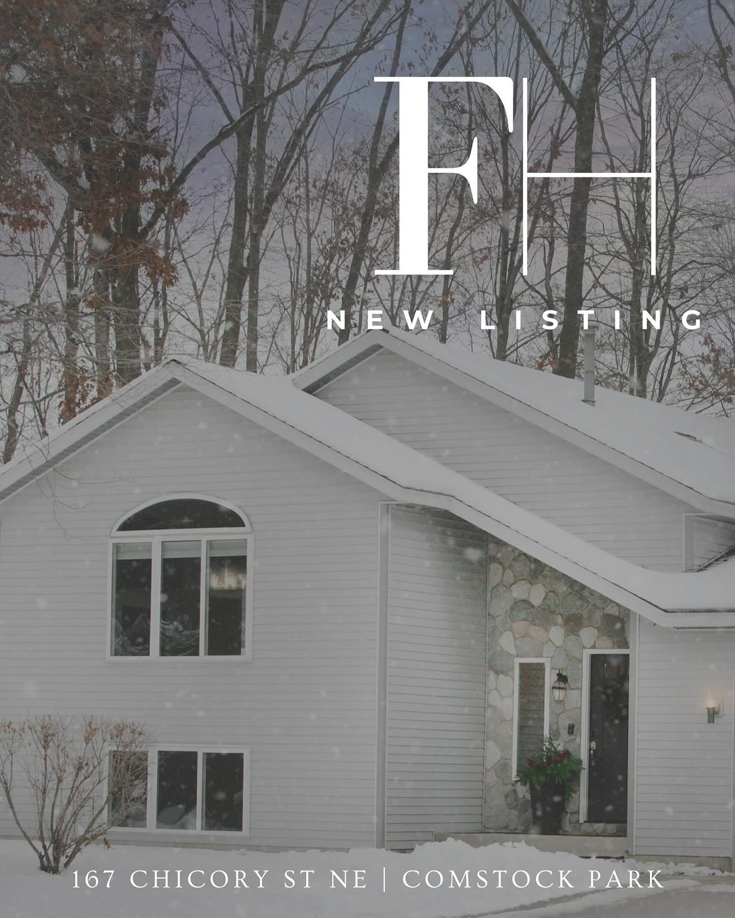 ⛄️NEW FH LISTING⛄️
MLS link in comments
The mix of neighborhood convenience and the unexpected completely wooded backyard headlines this Comstock Park home! (And, the fresh paint throughout + possession at close makes this the perfect Happy New Year!!)
🛌4 Bedrooms
🛁2 Bathrooms
🚪Main floor primary suite
QUESTIONS?
Brooke Finlan
Associate Broker
Realtor®
☎️616.433.5949
______
📸 E. Finlan
#finlanhomesrealestate #finlanhomes #comstockpark #grandrapidsrealtor #grandrapidsrealestate #westmichiganrealestate #westmichigan #womeninrealestate