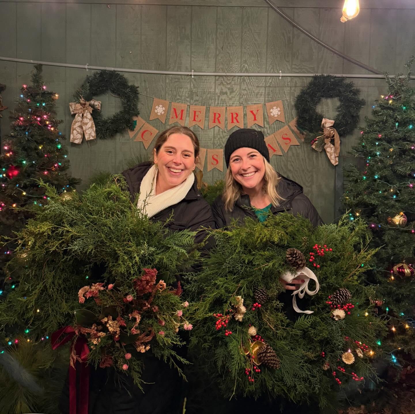 I’ve been away from social media for a bit because we’ve been very busy getting into the Christmas spirit. 🎄
This past weekend was packed full of Christmas fun! We hosted two wreath making workshops and I’m so proud of the gorgeous creations everyone made. We also attended two markets (thank you for coming out and seeing us)! And then yesterday we were honored to host an ornament making workshop for all CSD teachers as part of their Merry Main Street event.
I’m a bit tired but definitely in the Christmas spirit! 😅
We’re gearing up for a private workshop with the York Co. Master Gardeners, a pop-up market and next week’s market at Veronet Winery. So, still several opportunities to purchase those last few gifts on your list. Did you know you can even order on our website and pick up at the farm? Go to IndigoIrisFarm.com and view The Flower Shop! Or stop by our self-serve farmstand any day of the week and shop.