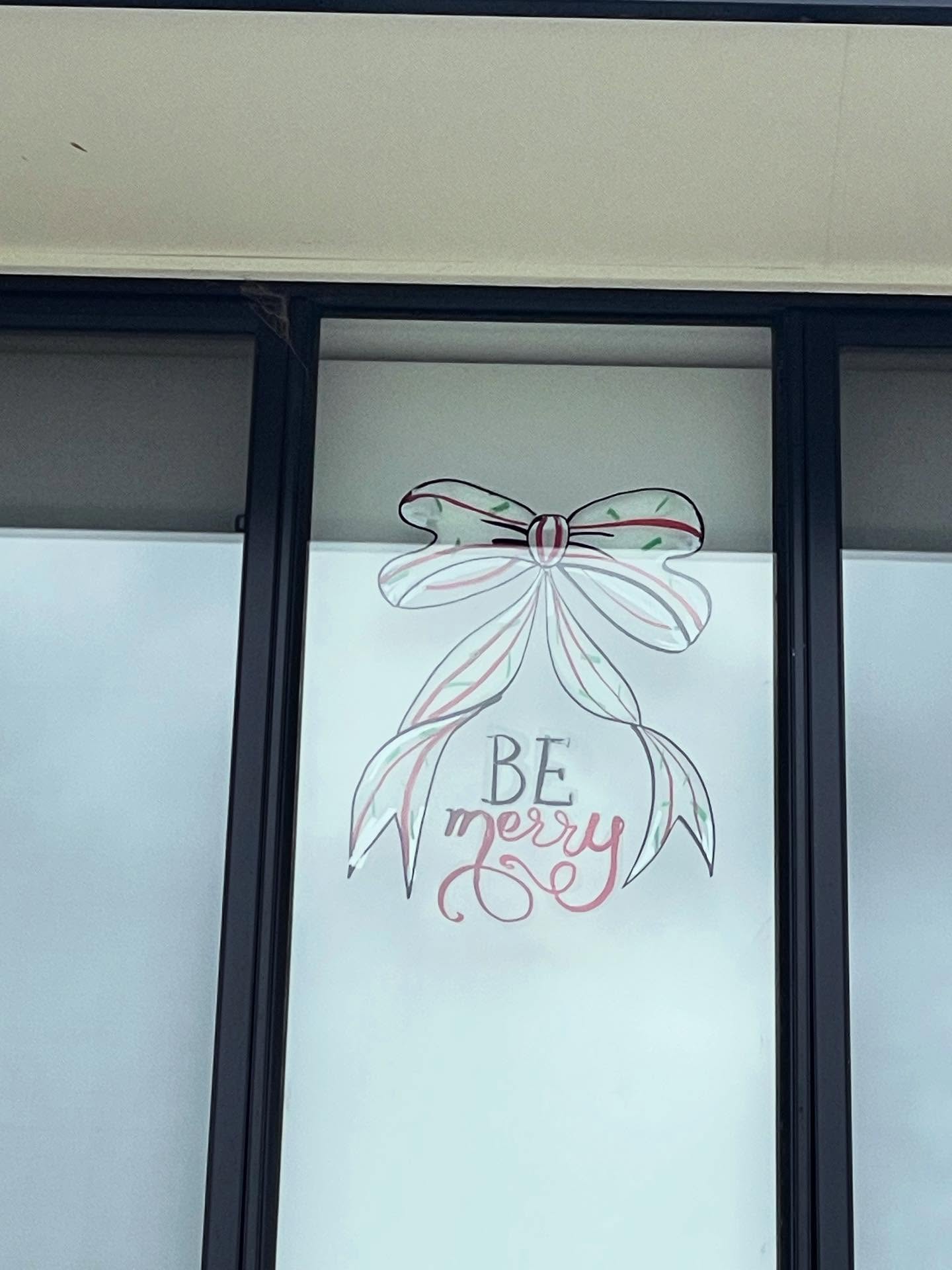 First time I have decided to try decorating my windows at a Christmas 🤶🏼 🎅🏼 🎄 it’s pretty fun! I’m sure it will get better than this if I keep practising!