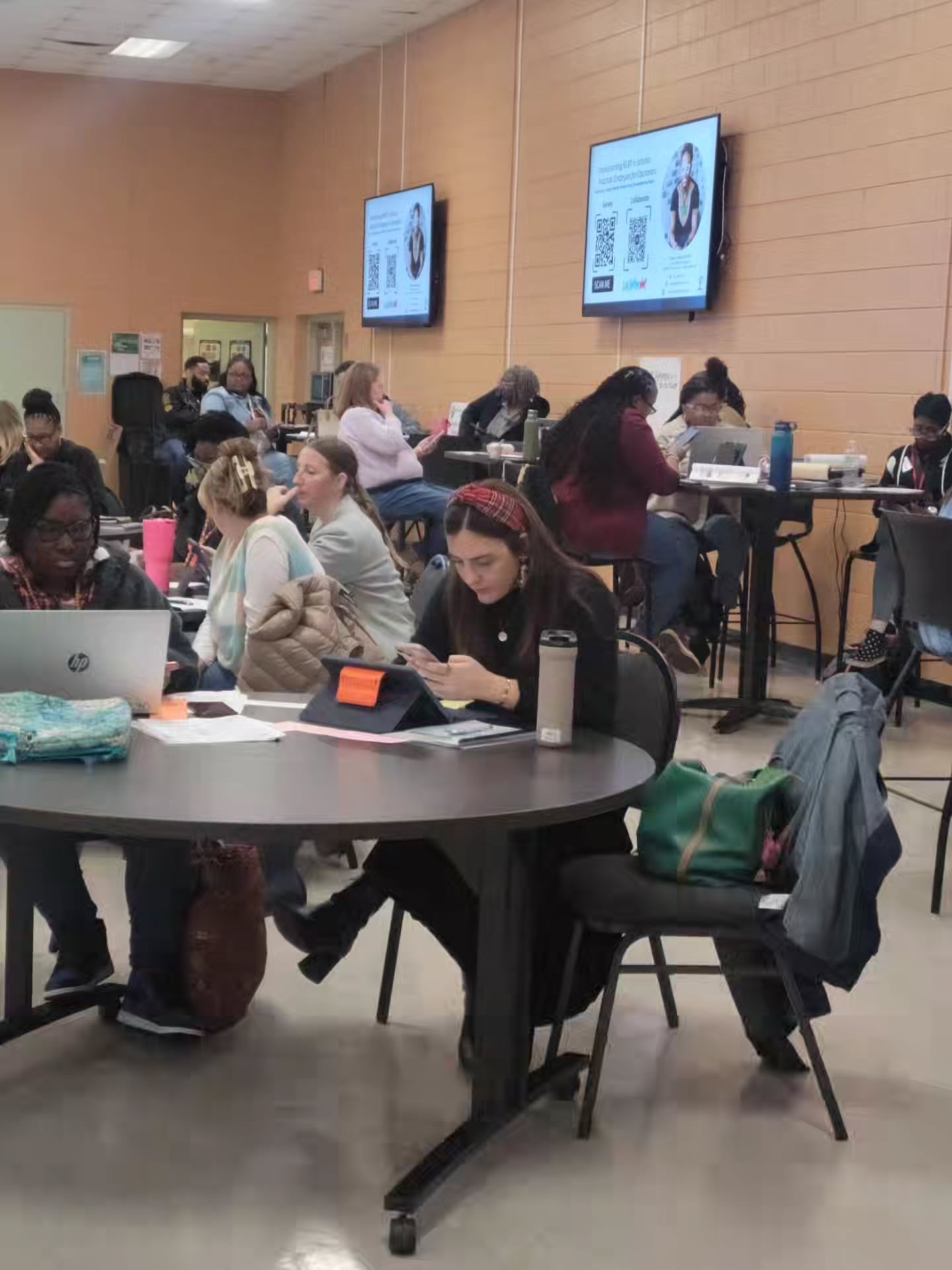 Led an amazing Part 2 REBT Training for 130+ School Counselors in the @SCCPSS (Savannah-Chatham County Public School) 𝗗𝗶𝘀𝘁𝗿𝗶𝗰𝘁, covering K-12 cohort. Thank you SCCPSS, Counseling Services and Counselors for your diligence, indefatigable passion and opportunity to serve you with dynamic tools for young minds!
"𝙄𝙢𝙥𝙡𝙚𝙢𝙚𝙣𝙩𝙞𝙣𝙜 𝙍𝙀𝘽𝙏 𝙞𝙣 𝙎𝙘𝙝𝙤𝙤𝙡𝙨: 𝙎𝙩𝙧𝙖𝙩𝙚𝙜𝙞𝙚𝙨 𝙛𝙤𝙧 𝙎𝙘𝙝𝙤𝙤𝙡 𝘾𝙤𝙪𝙣𝙨𝙚𝙡𝙤𝙧𝙨: 𝙎𝙪𝙥𝙥𝙤𝙧𝙩𝙞𝙣𝙜 𝙎𝙩𝙪𝙙𝙚𝙣𝙩 𝙈𝙚𝙣𝙩𝙖𝙡 𝙃𝙚𝙖𝙡𝙩𝙝 𝘼𝙘𝙧𝙤𝙨𝙨 𝘿𝙚𝙫𝙚𝙡𝙤𝙥𝙢𝙚𝙣𝙩𝙖𝙡 𝙎𝙩𝙖𝙜𝙚𝙨"