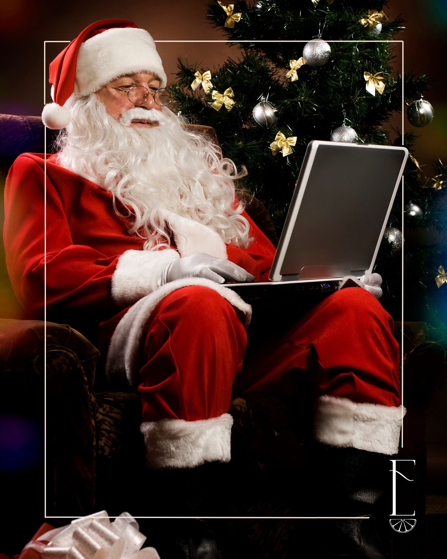 🎅 Santa’s checking lists, and so are we. Business coaching with Da Enzo helps you plan next year’s offers, pricing, and positioning so you step into January ready to sleigh 😉.
#BusinessCoaching #EntrepreneurCoach #DaEnzoBranding #HolidayHustle #CreativeBusiness #GoalSetting #SmallBizSupport #BrandGrowth #GulfCoastEntrepreneur #TimTalks