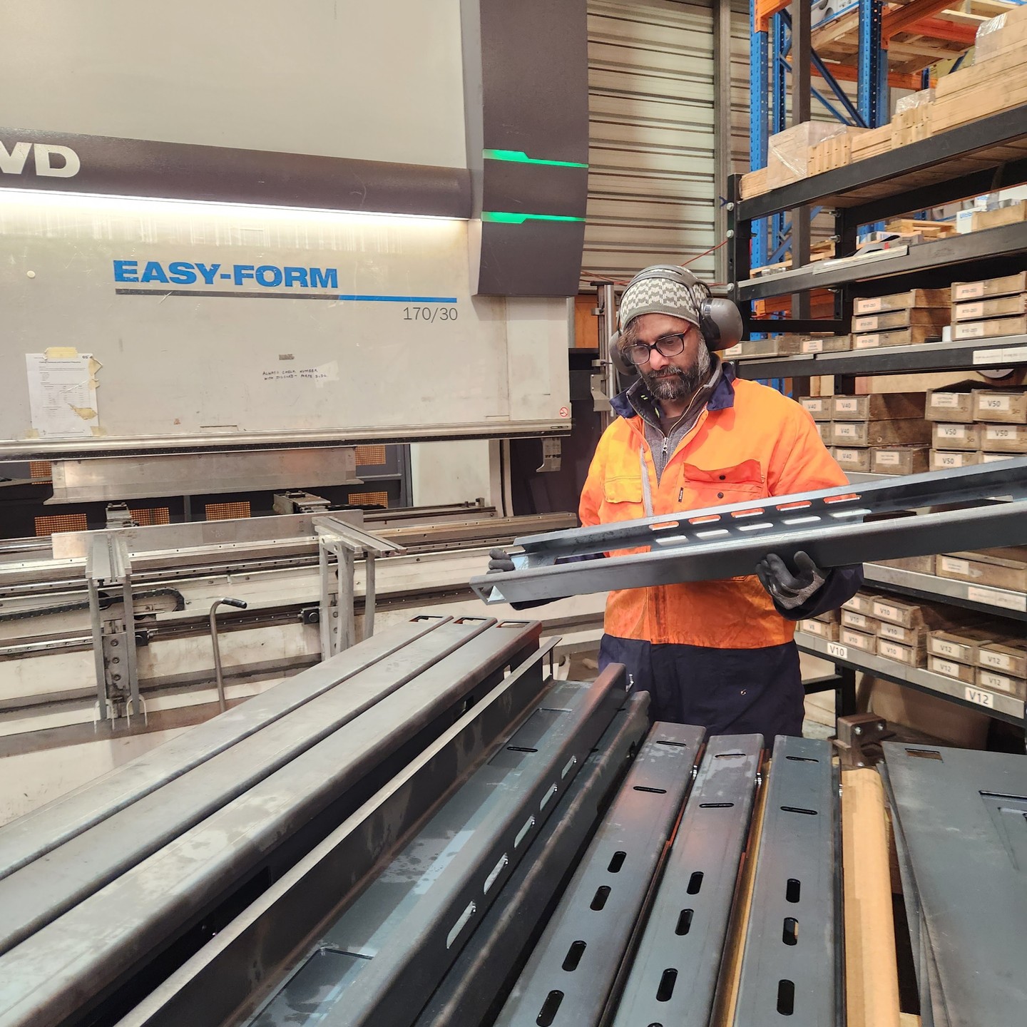 Precision in every fold.
From laser cutting to final forming, our team ensures each part is delivered with accuracy, consistency, and the quality ES3 is known for.
These folded components are heading out the door, another example of how our process and people keep NZ manufacturing moving.
Need repeatable, reliable parts? We’ve got you.
#PressBrake #Fabrication #NZManufacturing #EngineeringExcellence #nzlaser #lasercuttingnz #cncfolding #nzengineering