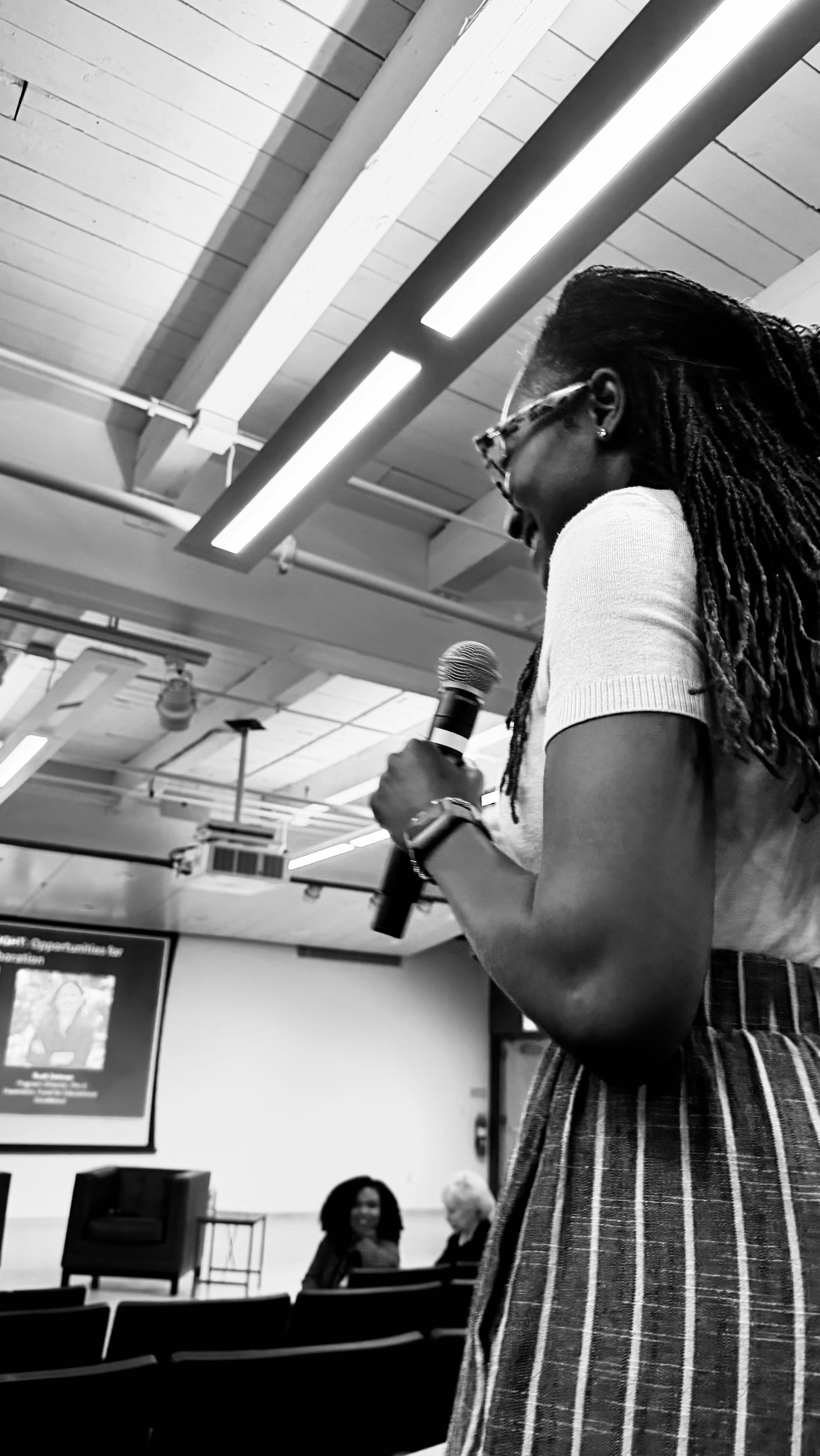 Having an opportunity to share my ideas with partners in the work like Dr. Nancy Grasmick @tfabaltimore @happyteacherrevolution and so many others is a reason to be thankful and excited about what comes next.
#Thankful #fyp #teacher #TFA #Literacy #twogenerationalapproach #explore